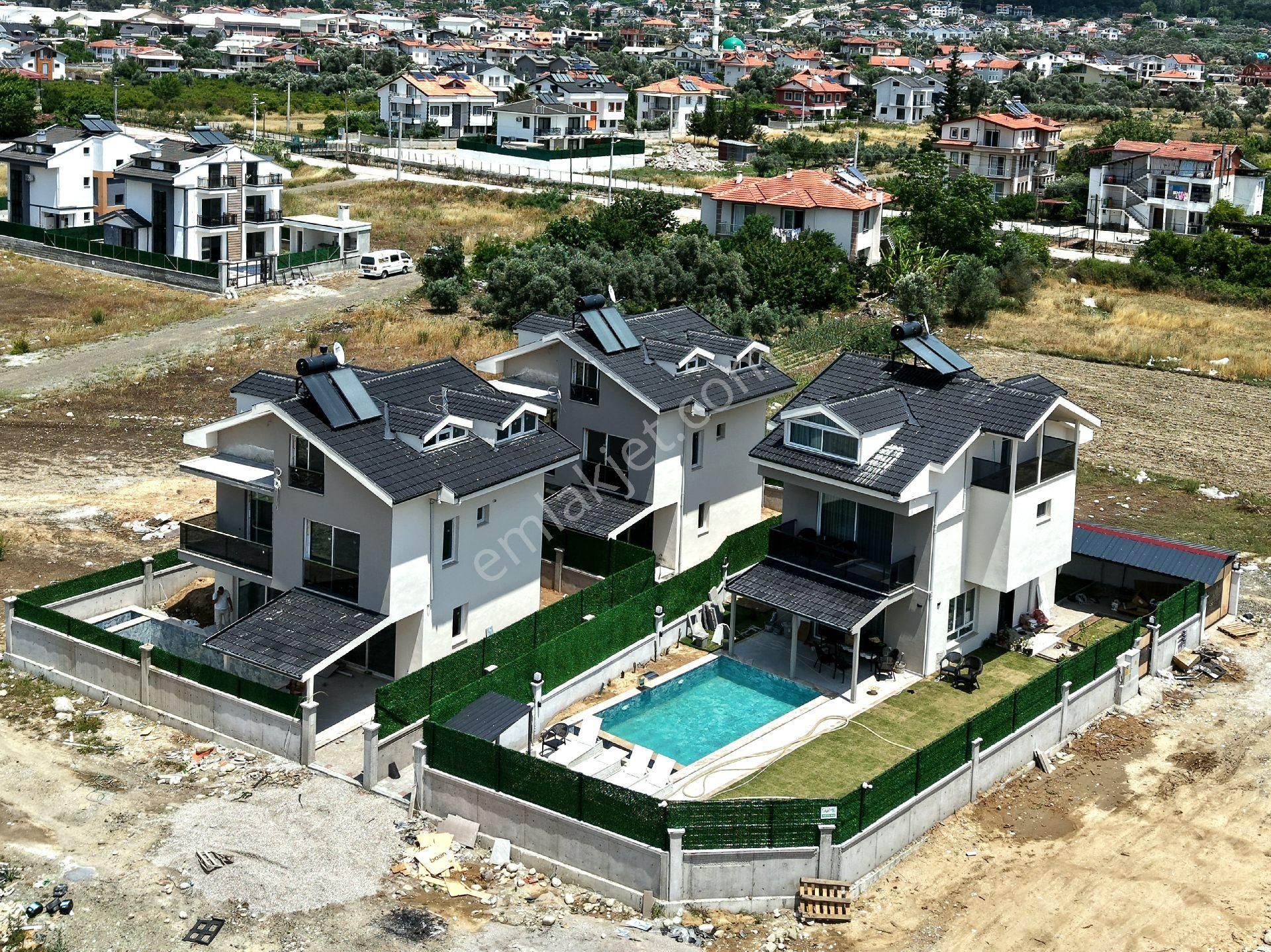 Seydikemer Villalar Bölgesinde Satılık 4+1 190m2 Havuzlu Villa