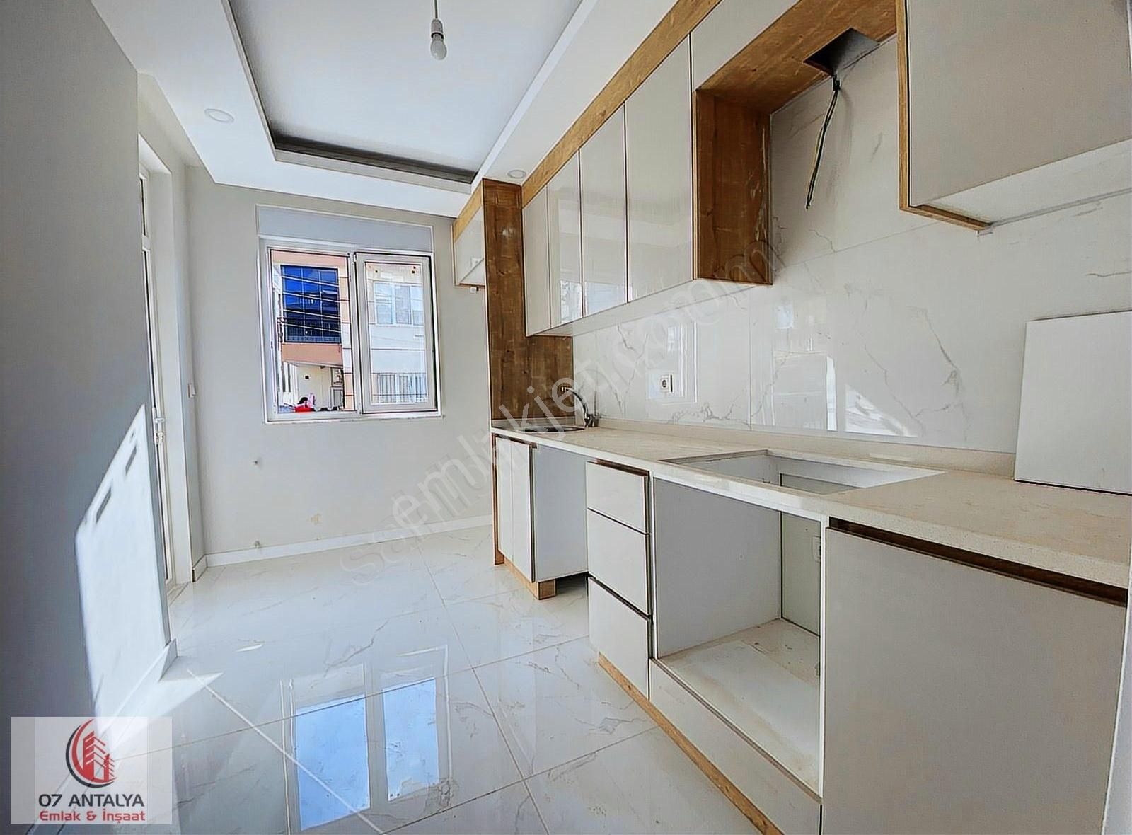 Esentepede Arakatta 2+1 100m2 Sıfır Lüx Daire