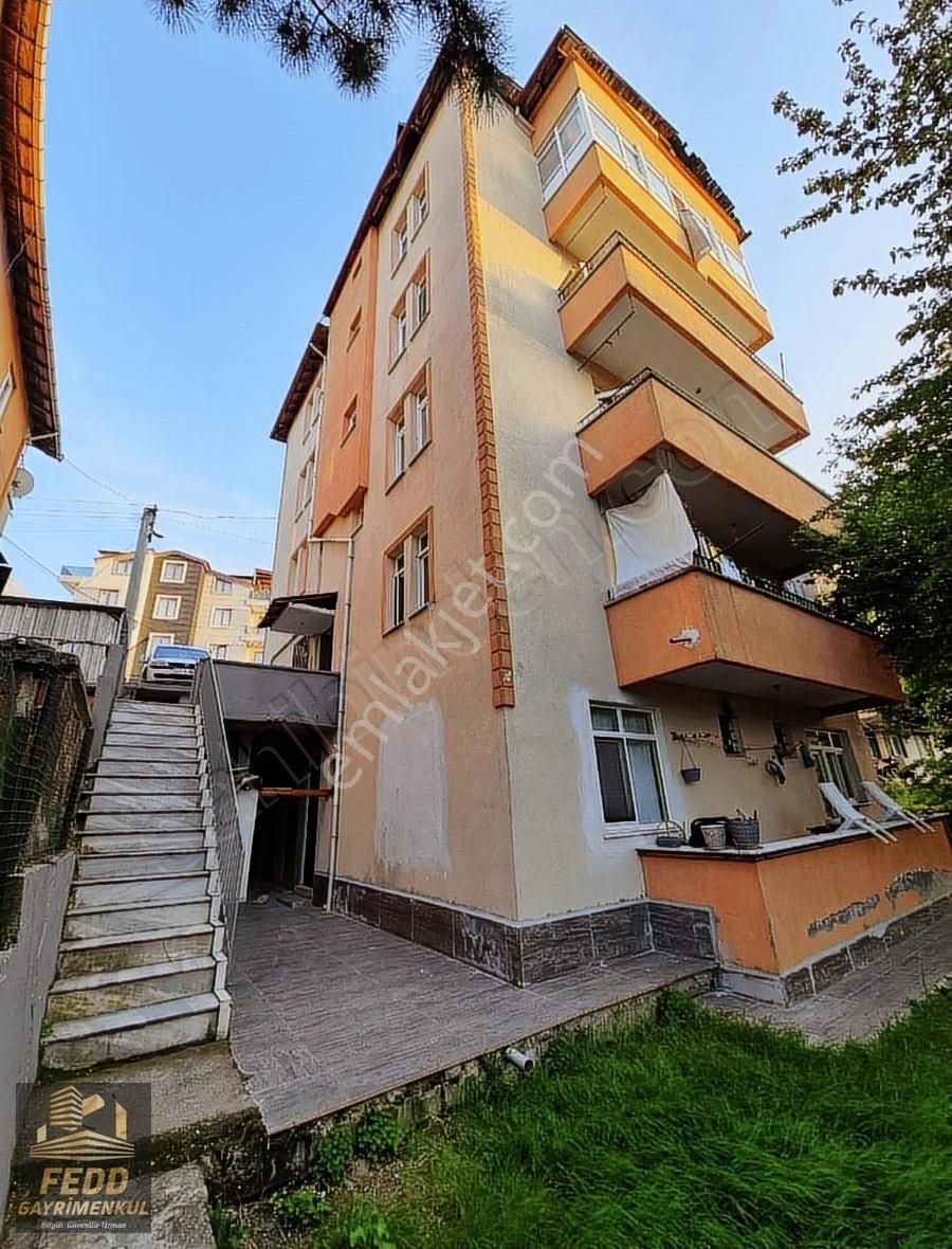 Gölcük Şehitler Mahallesinde 2+1 Daire