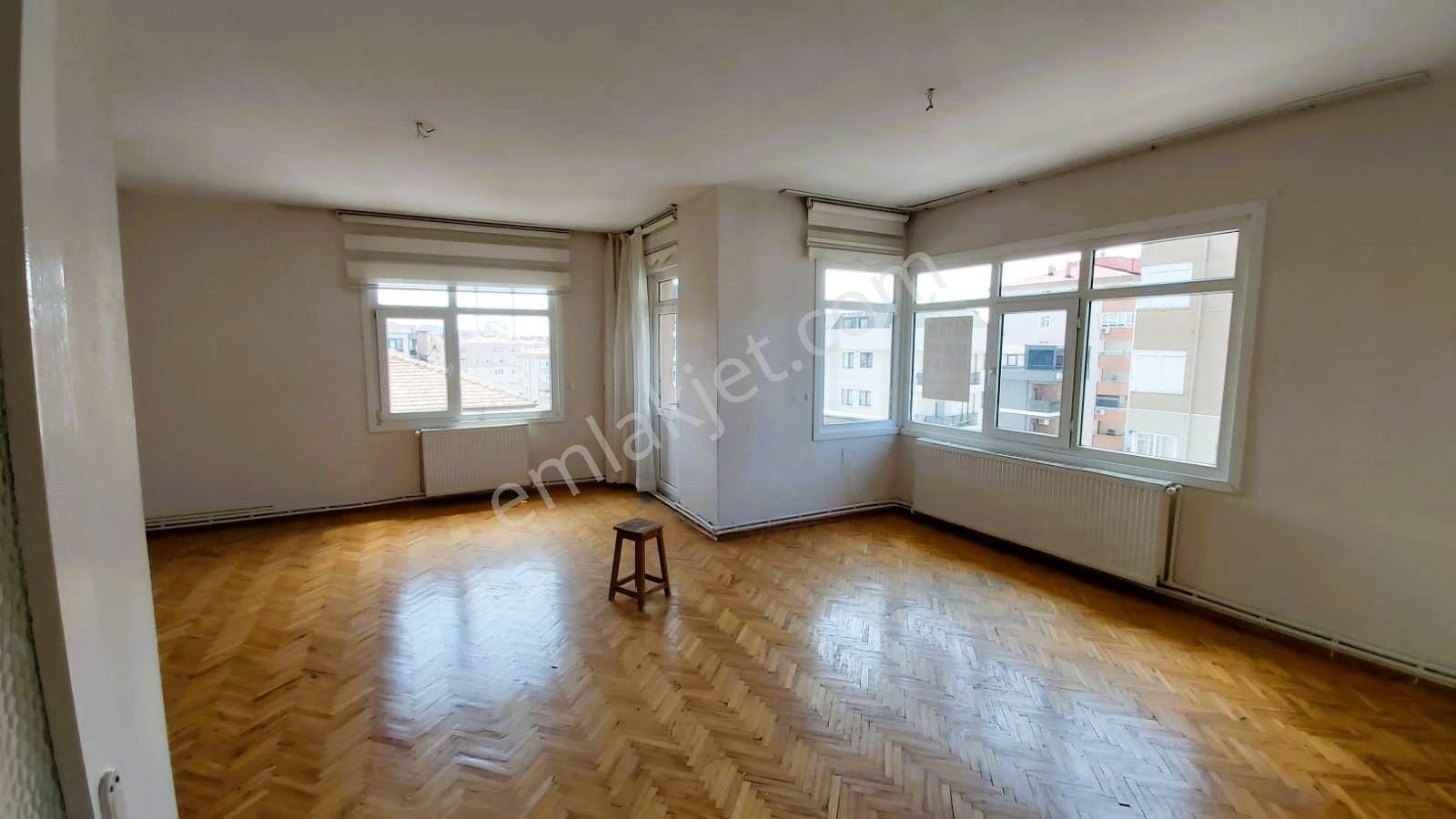 Feyzullah'ta 120 M² Merkezi Konumda 3+1 Daire