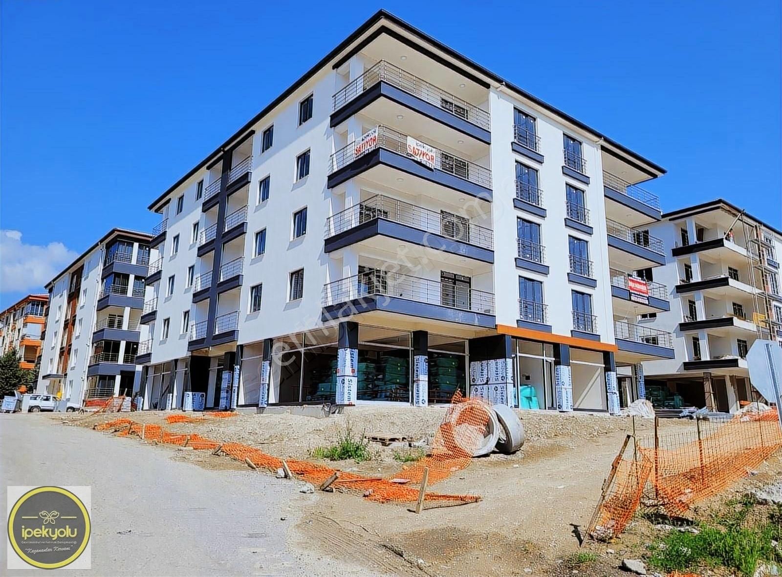 İpekyolu Gayrimenkul Den Hacıkara 3+1 Sıfır Satılık Daire