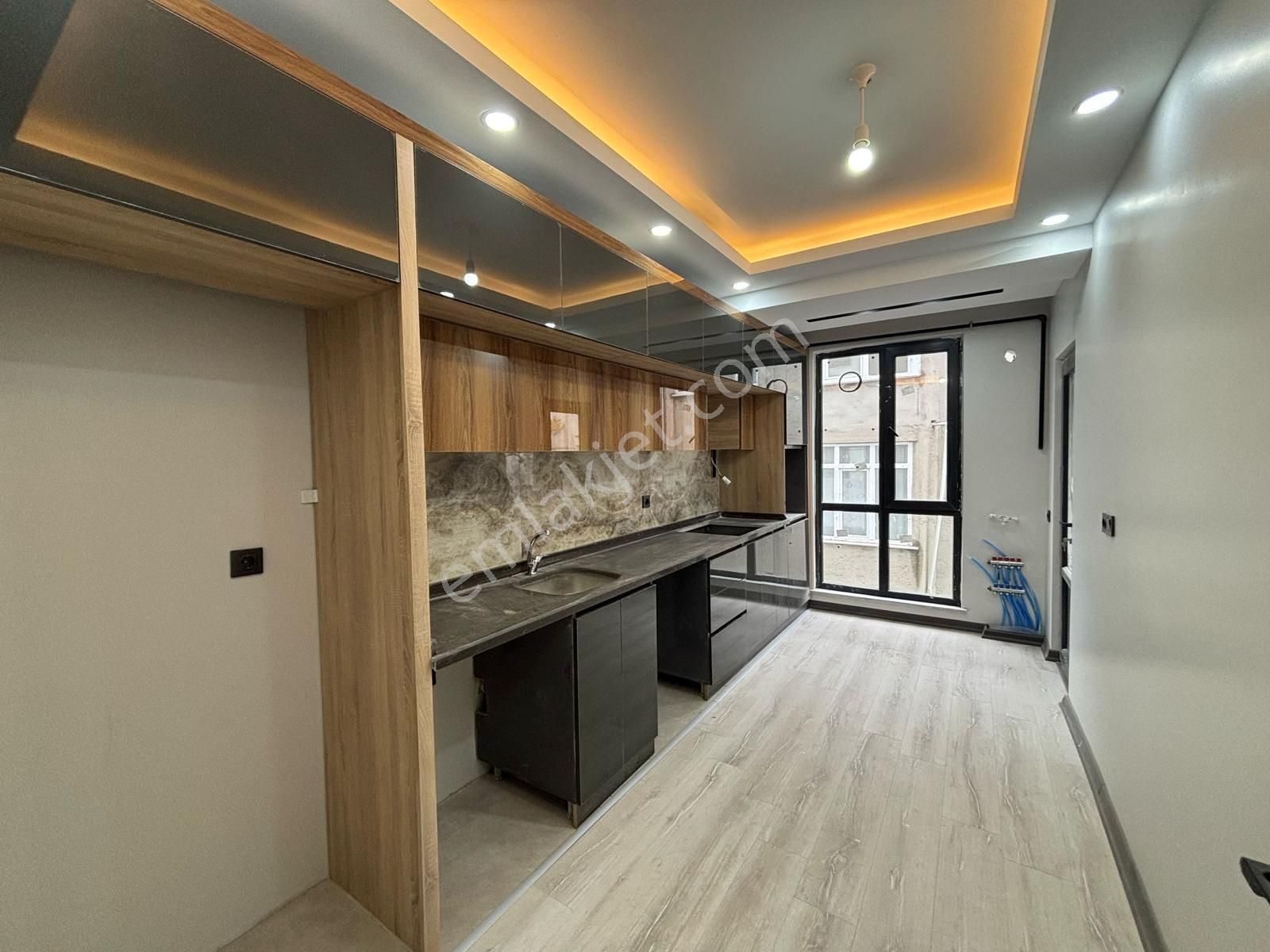 ***eryıldız İnşaat'tan***kapaklı Merkezde Acill Satılık Lüx 2+1 Daire