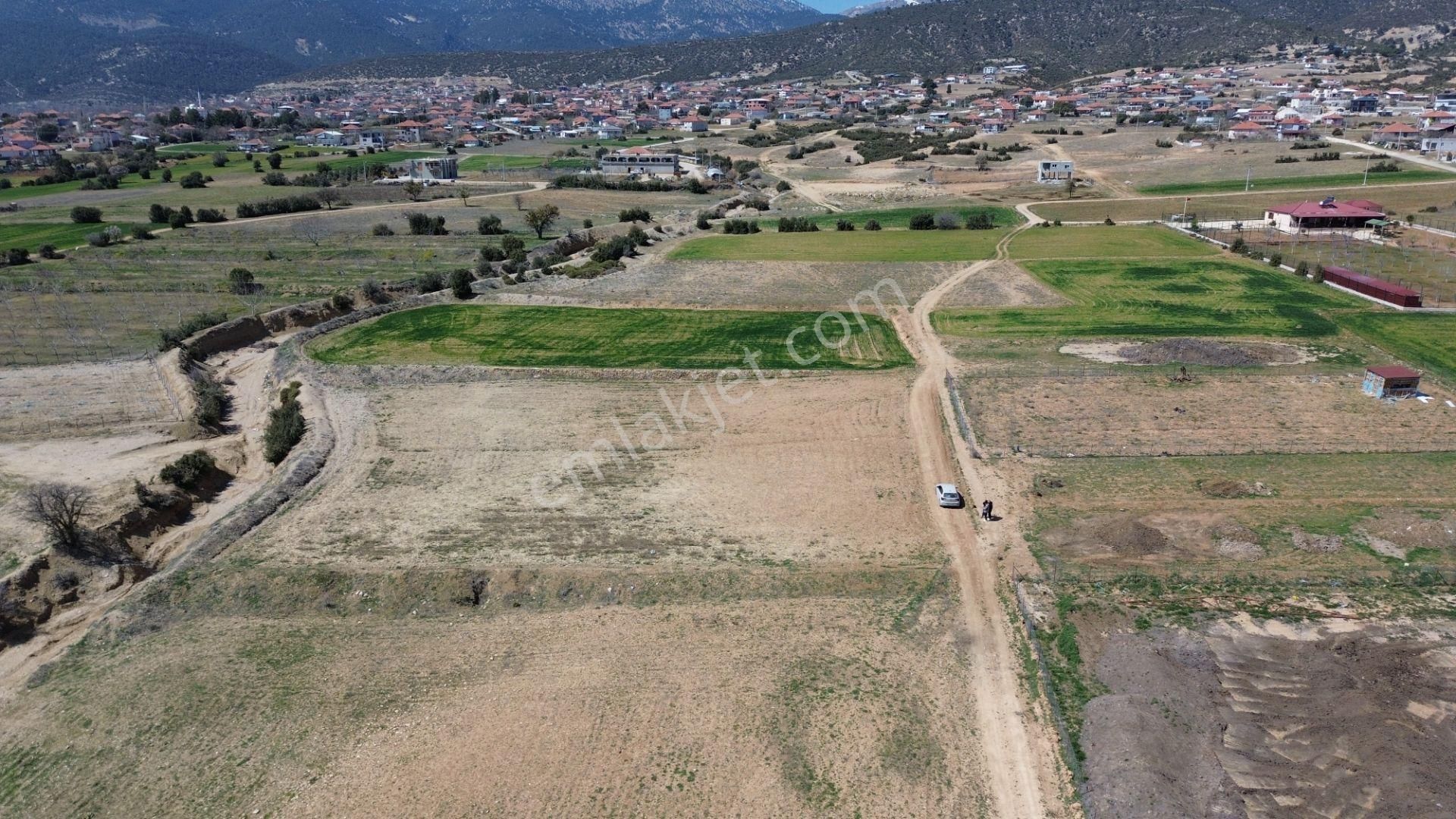 Korkuteli Yeşilyaylada Satılık 4266 M2 Problemi Olmayan Tarla - Görsel 4