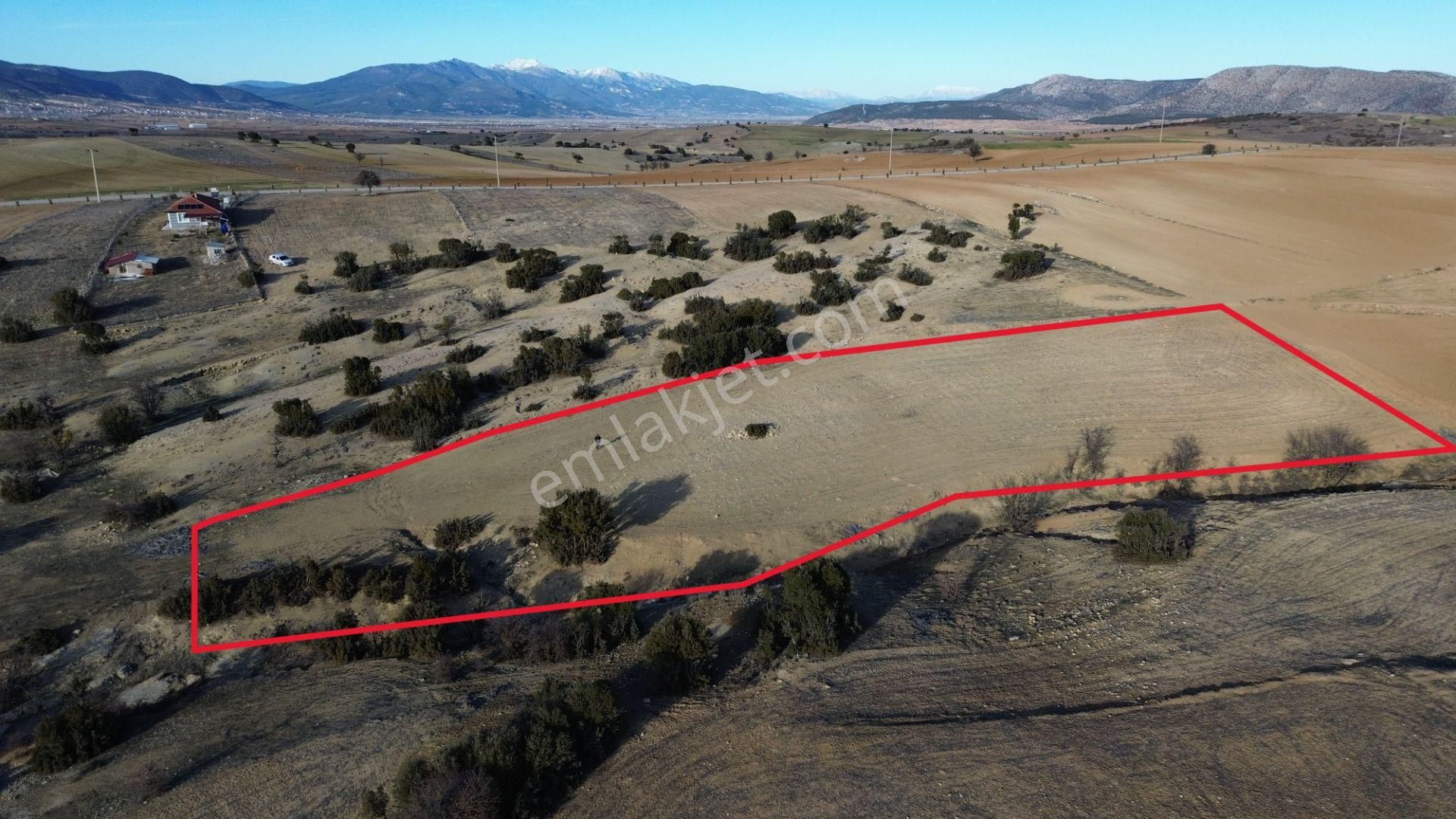 Korkuteli Yeltende Satılık 3825 M2 Tarla Yol Çok Yakın - Görsel 4