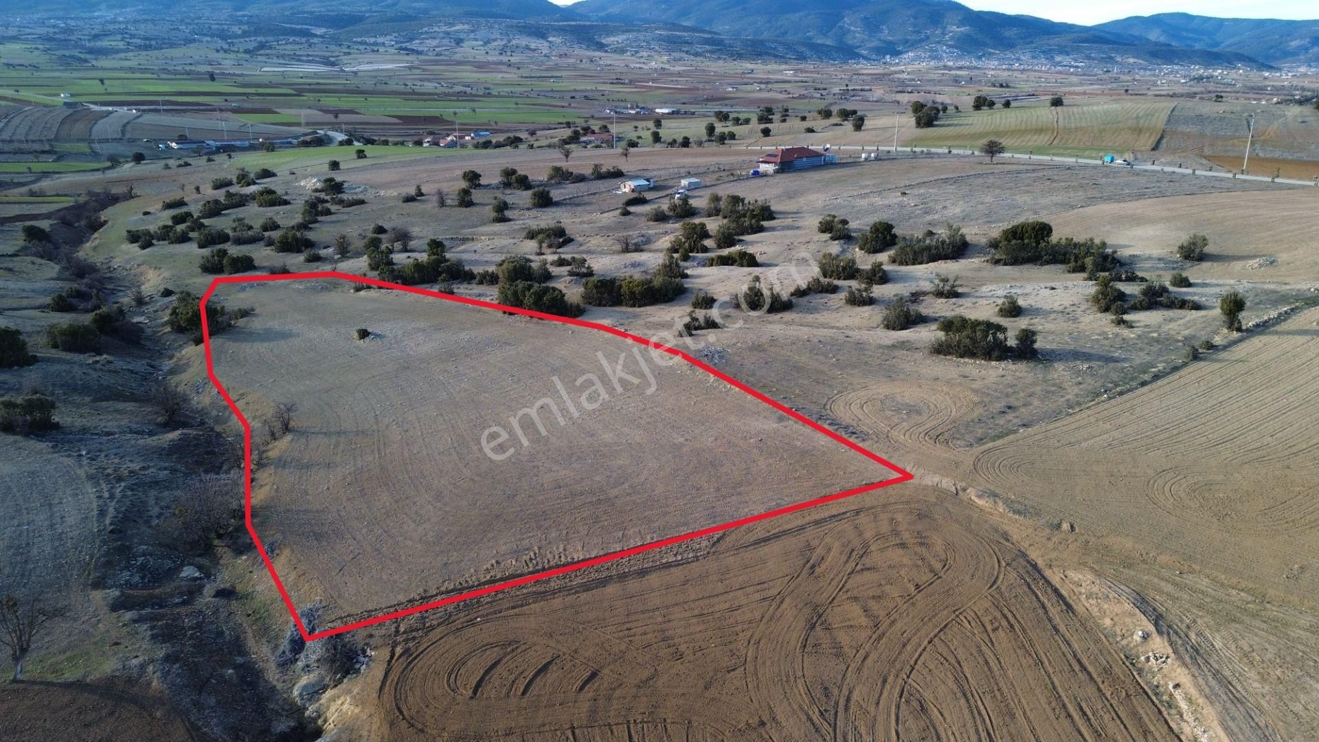 Korkuteli Yeltende Satılık 3825 M2 Tarla Yol Çok Yakın - Görsel 8