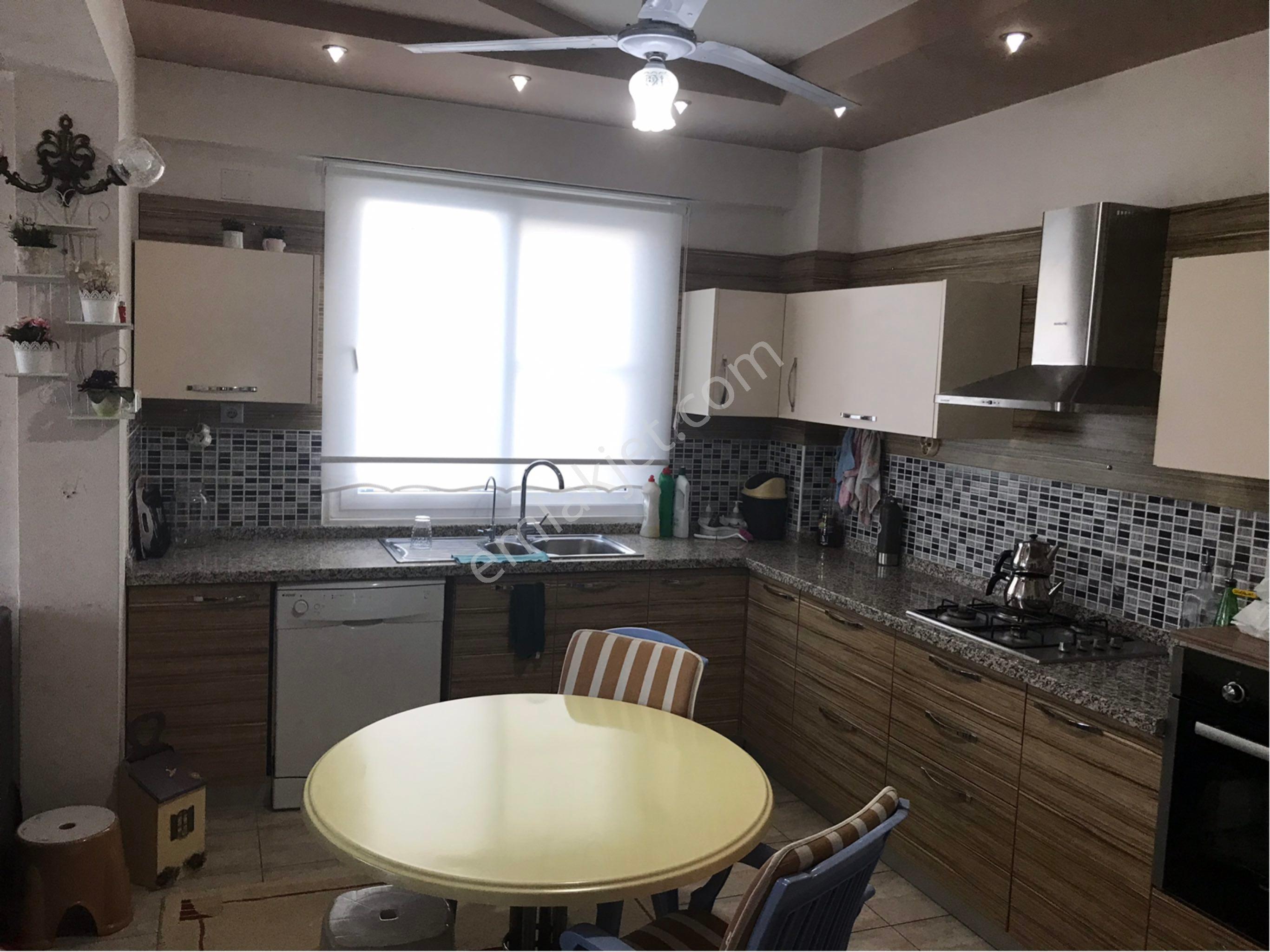 Erdemli’de Denize Sıfır Dayalı Döşeli 4+1 Daire - Görsel 28