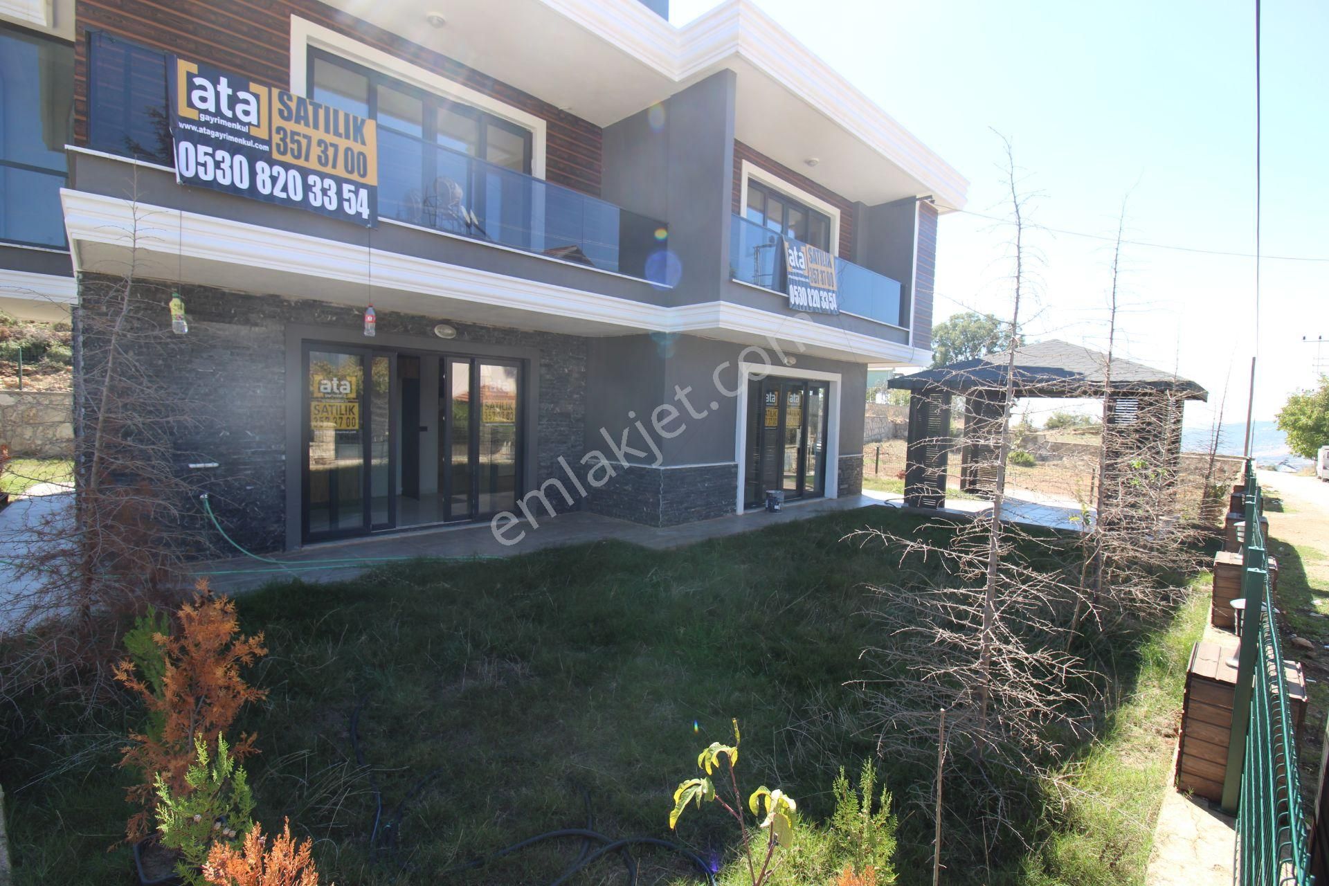 Mersin Kepirli De 4+1 480m2 Açık Alan Olup Peyzajlı Villa