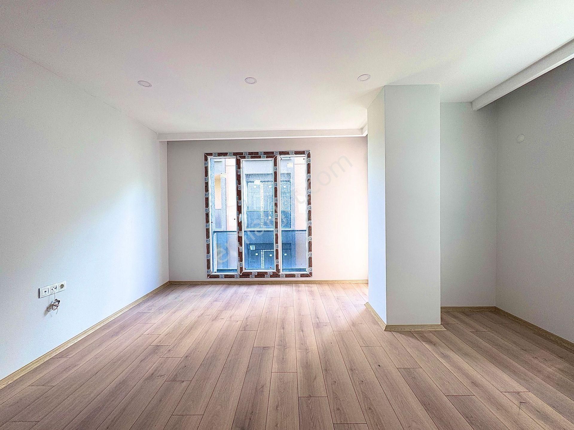 Goldhouse Dan Satılık Dereağzı Mahallesinde Kapalı Mutfaklı 1+1 Sıfır Daire