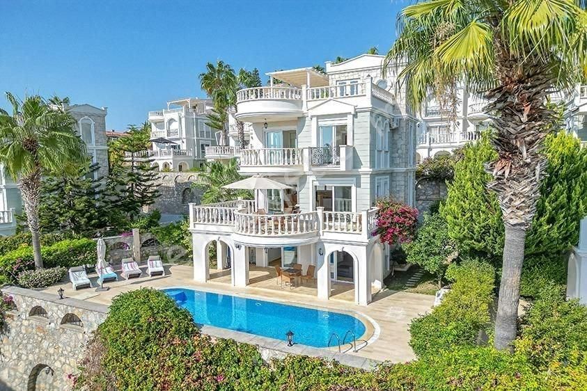 Alanya Konaklı Özel Havuz Denize 300m.ful Deniz Manzaralı Villa