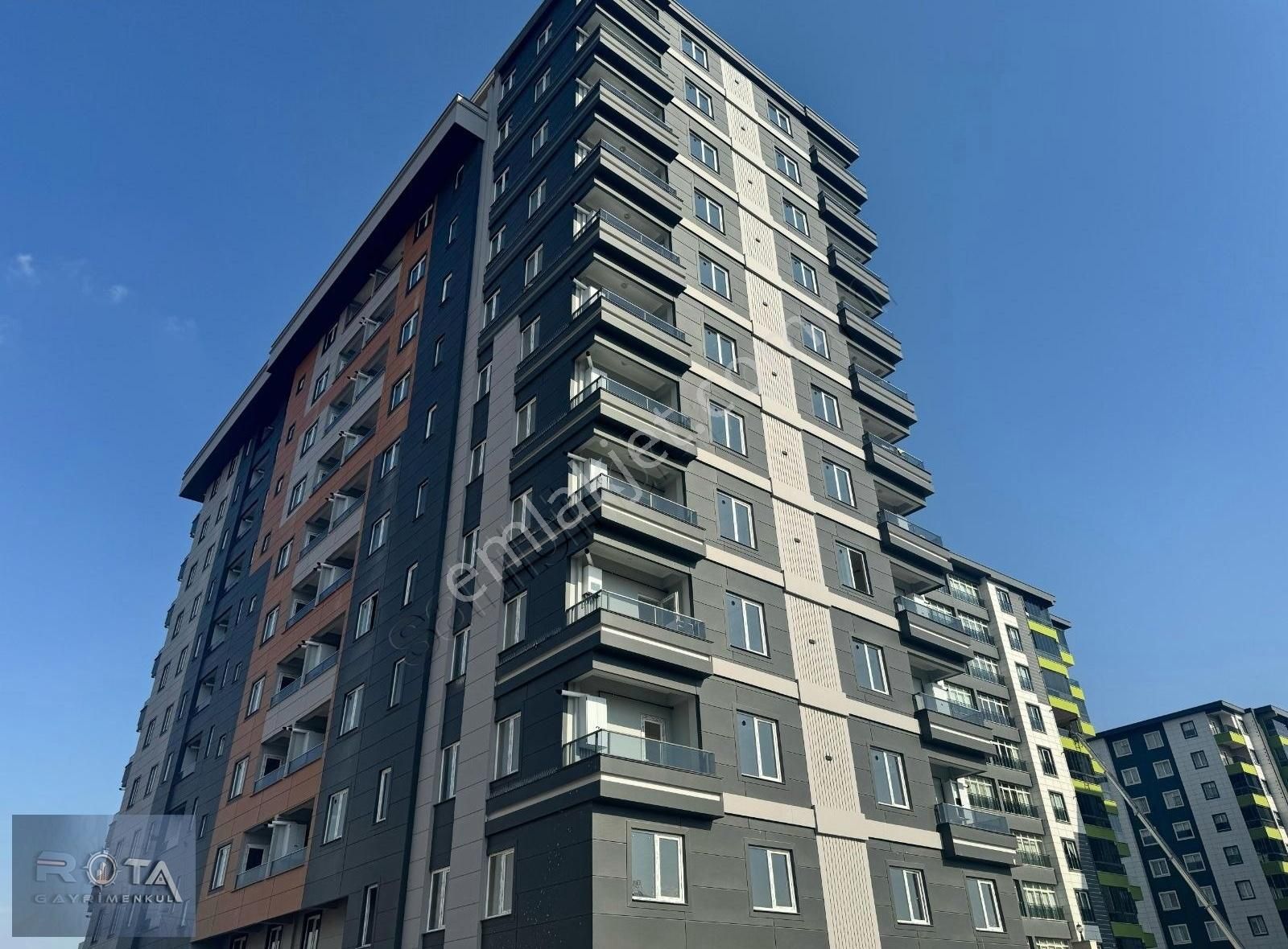 Rota'dan Ataşehir'de Eşyalı 2+1 Amerikan Mutfak Kiralık Daire