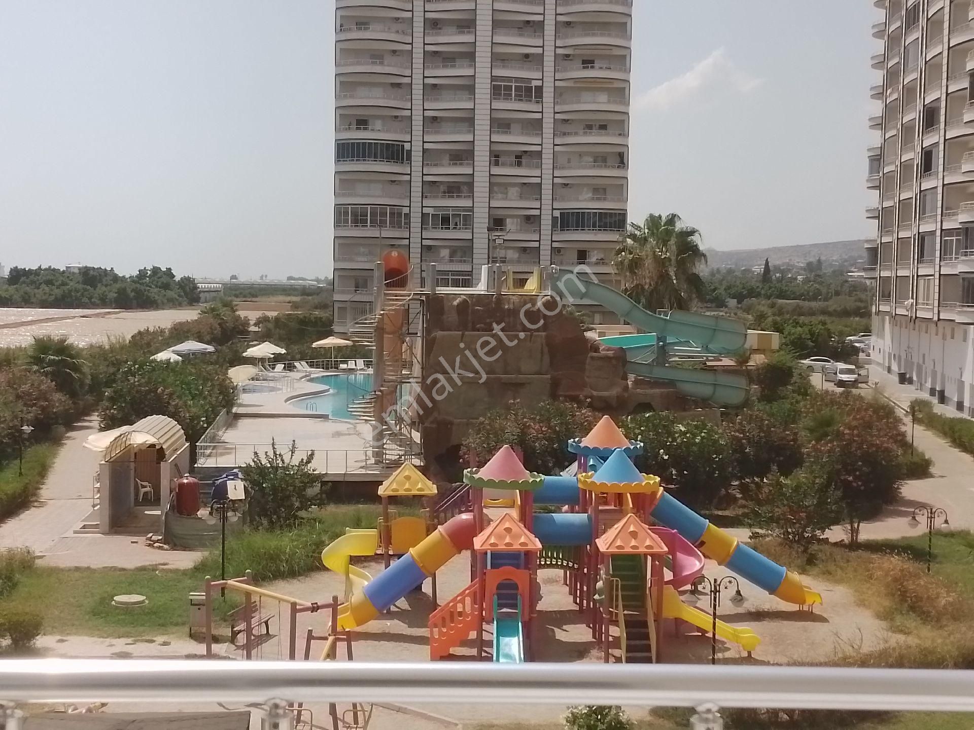 Mersin Flamingo 11'de İhtiyaçtan Satlık Geniş 1+1 Daire