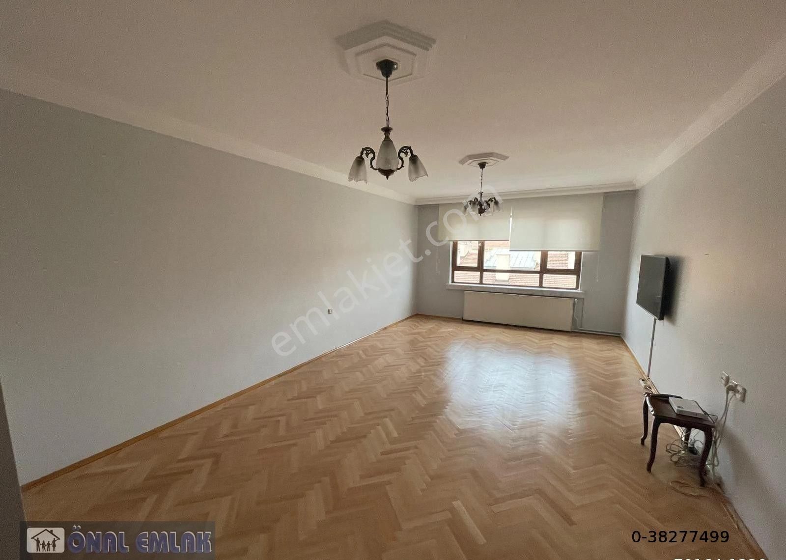 Önaldan Ankara Çankaya Kabil Caddesi Üzeri 6+1 Açık Teraslı