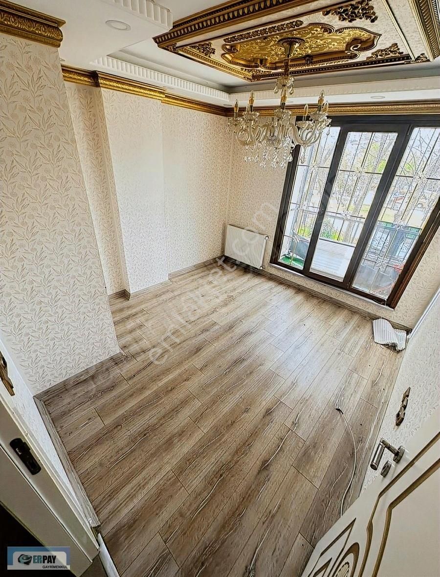 Erpay İnşaat'tan Cumhuriyet Mah. 1+1 Yüksek Giriş 70m² Daire