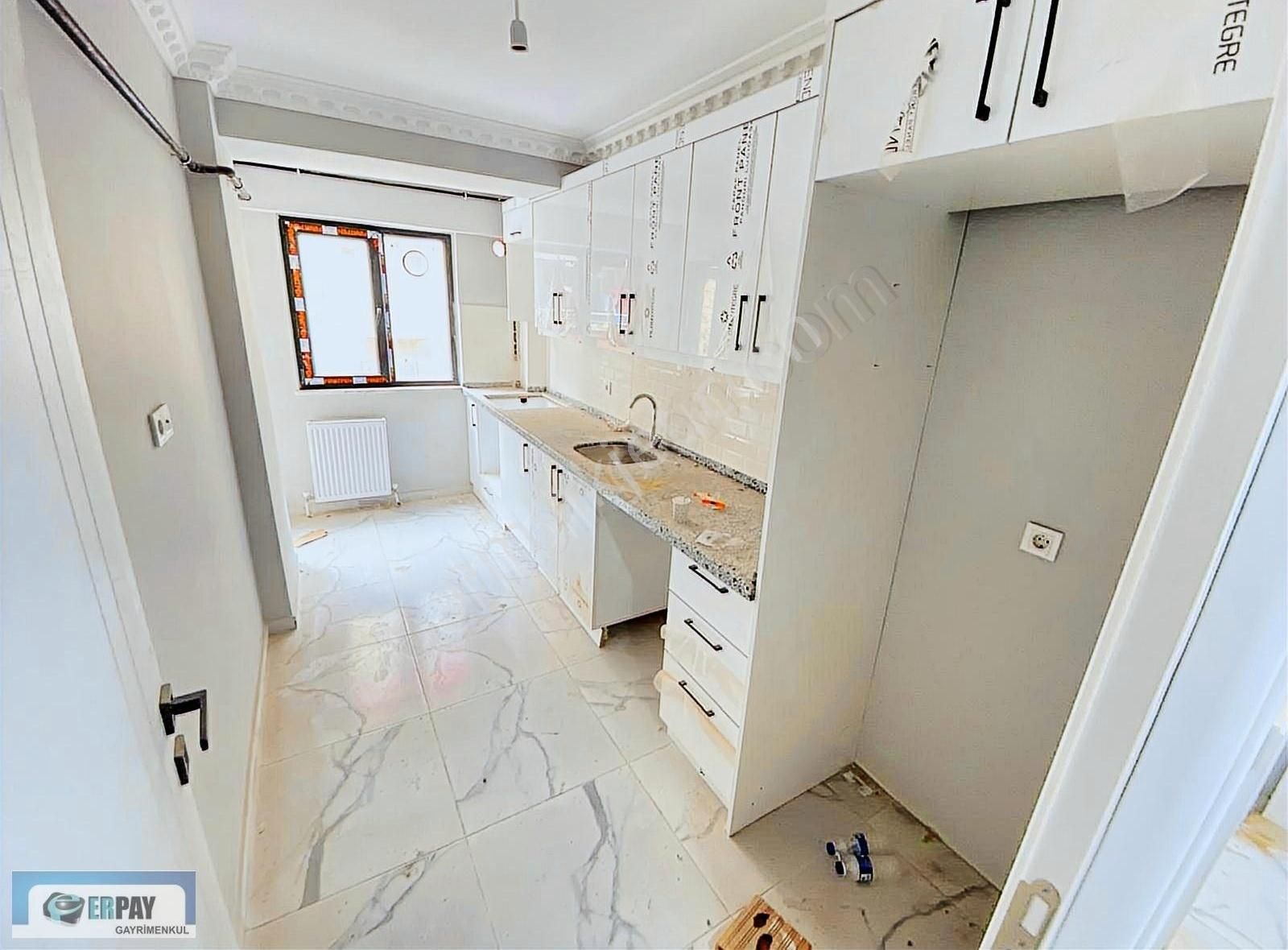 Erpay İnşaat'tan 50. Yıl Mah. 2+1 95m² Temiz Ara Kat Daire