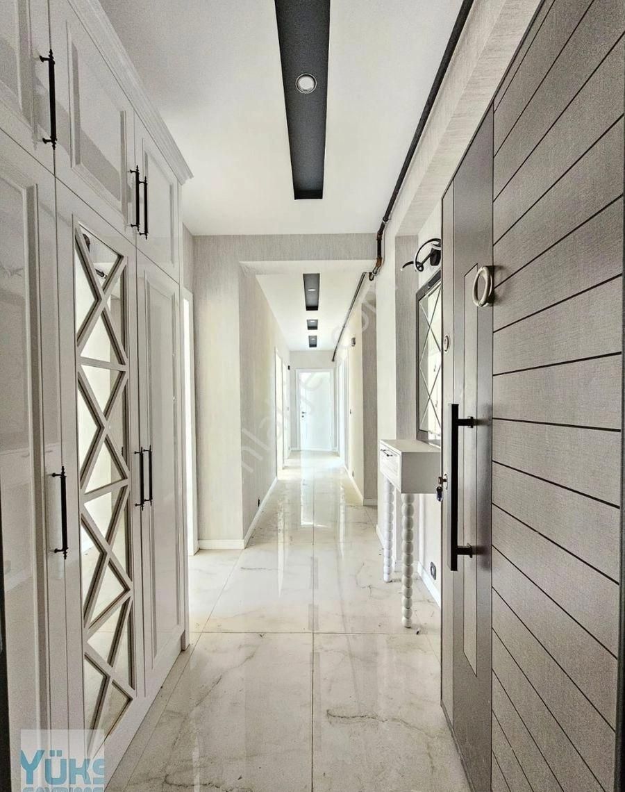 Denizli Şemikler De 3+1 160 M2 Merkezi Konumda Arakat Son Satılık Daire