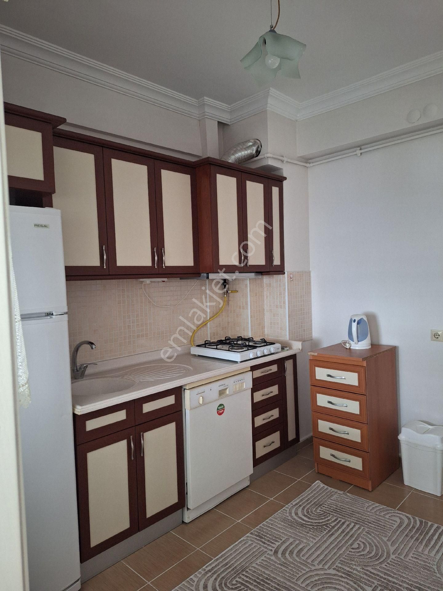 Yenibaglar Mahallesi Espark Yakını Geniş Esyalı Apart
