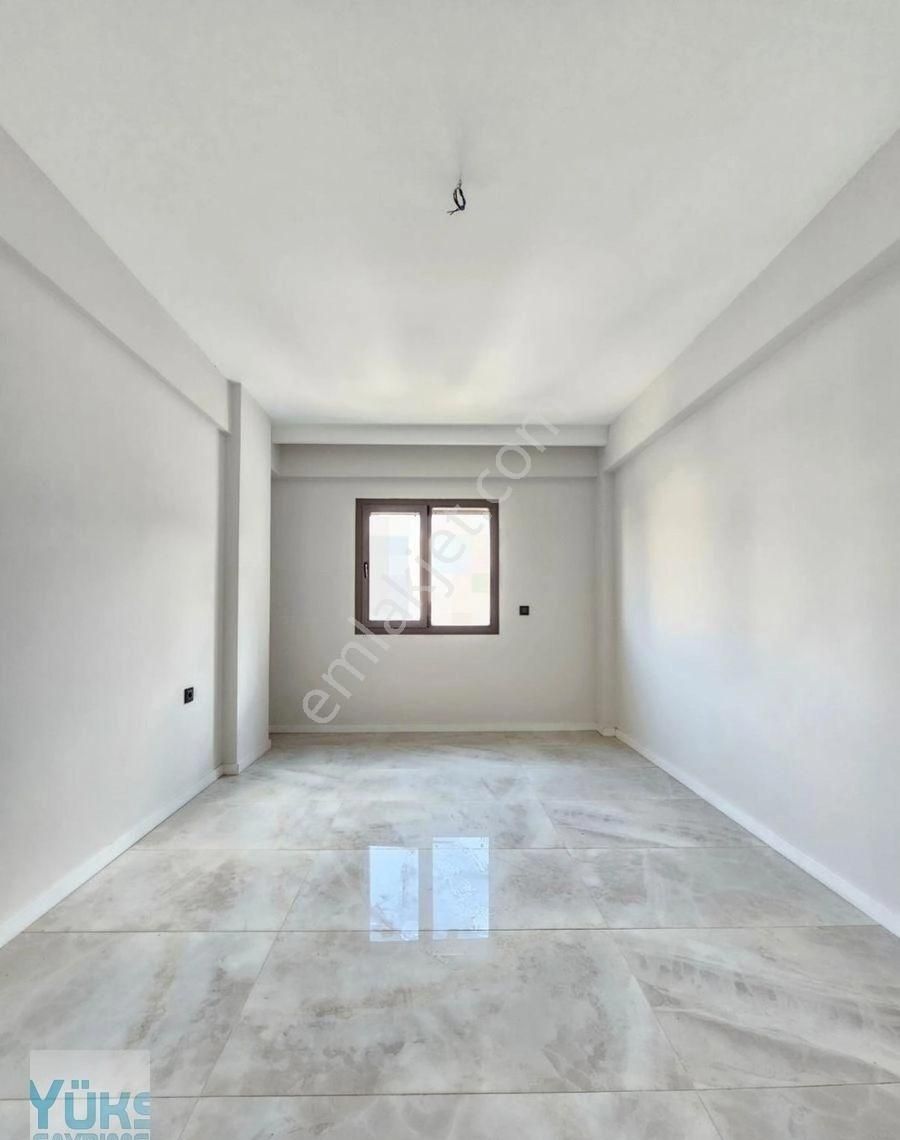 Denizli Gerzele De Cadde Üzerinde 3+1 190 M2 Panjurlu Satılık Son Daire