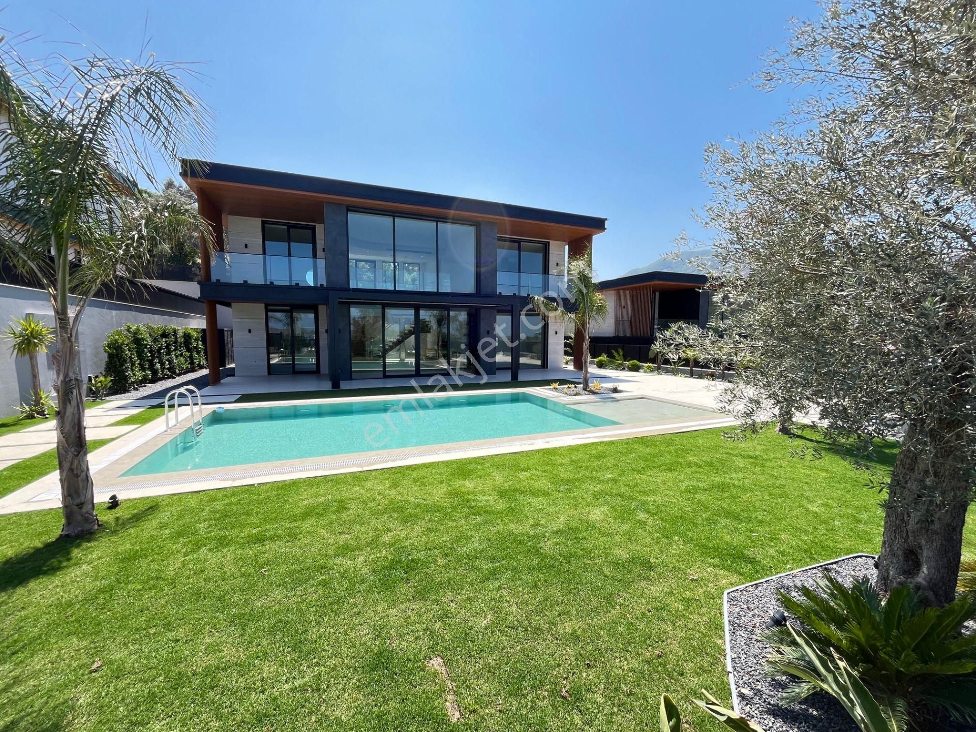 Bodrum Yalıkavak Satılık Özel Mimari Havuzlu Müstakil 4+1 Villa - Görsel 6