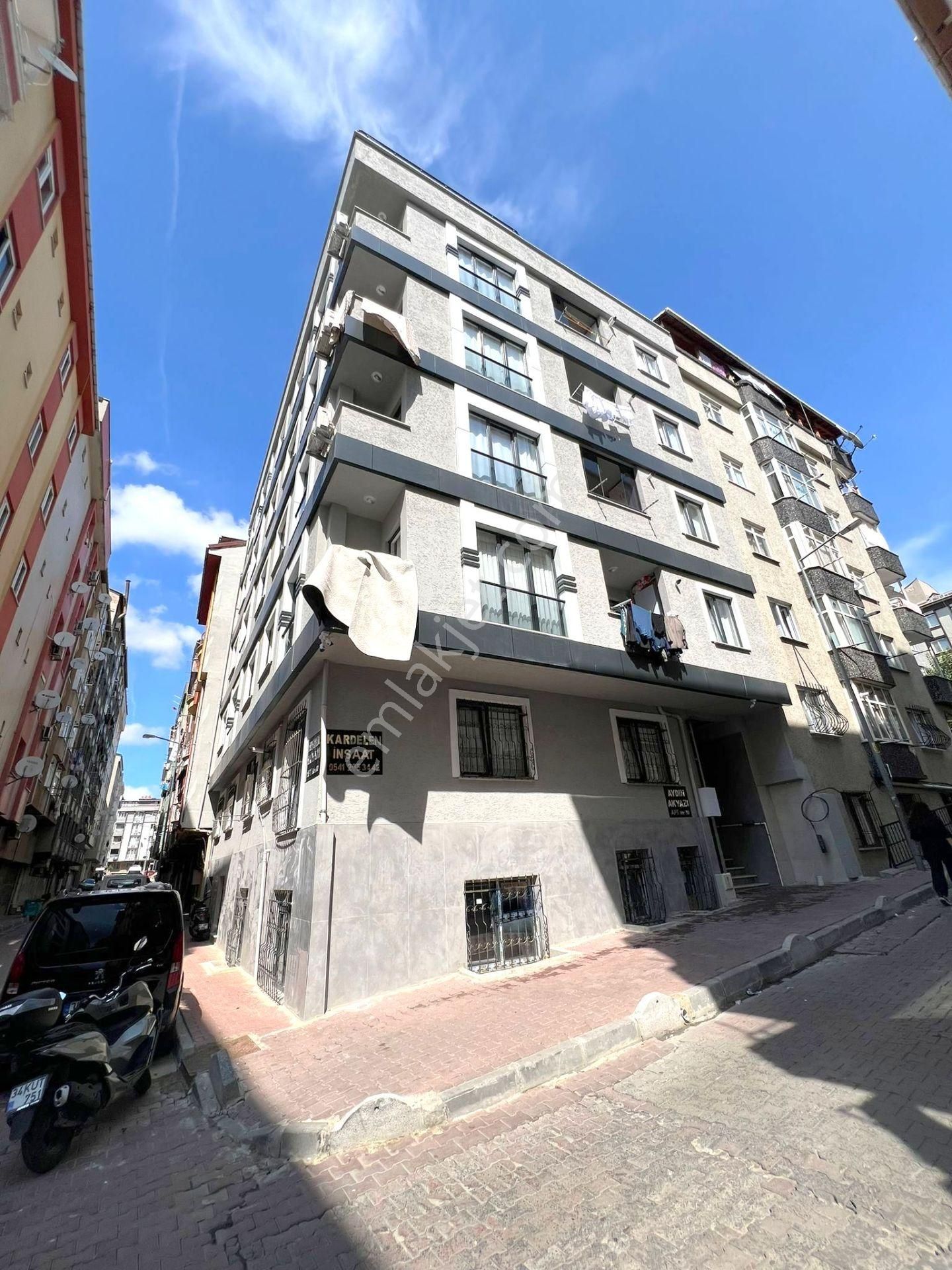 Tutar Emlaktan Metrobüse Yakın Sıfır Kredili Geniş 2+1 Daire