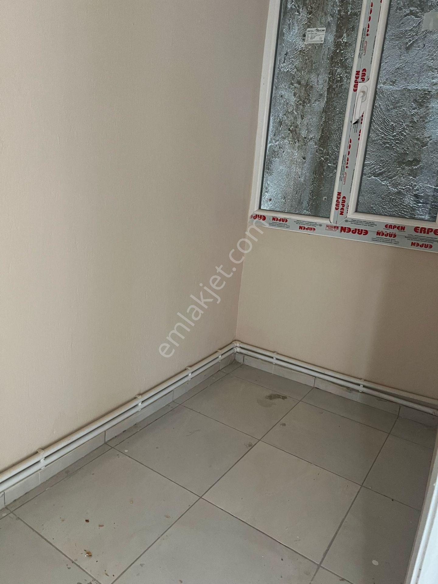 Çarşı İçinde Ara Kat - Görsel 15