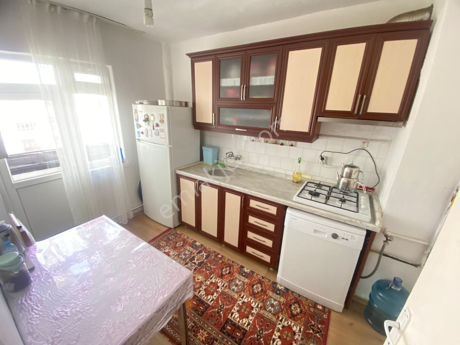 Akşemsettin Mh'de 3+1 120m² Bağımsız Katta Ön Cephe Daire