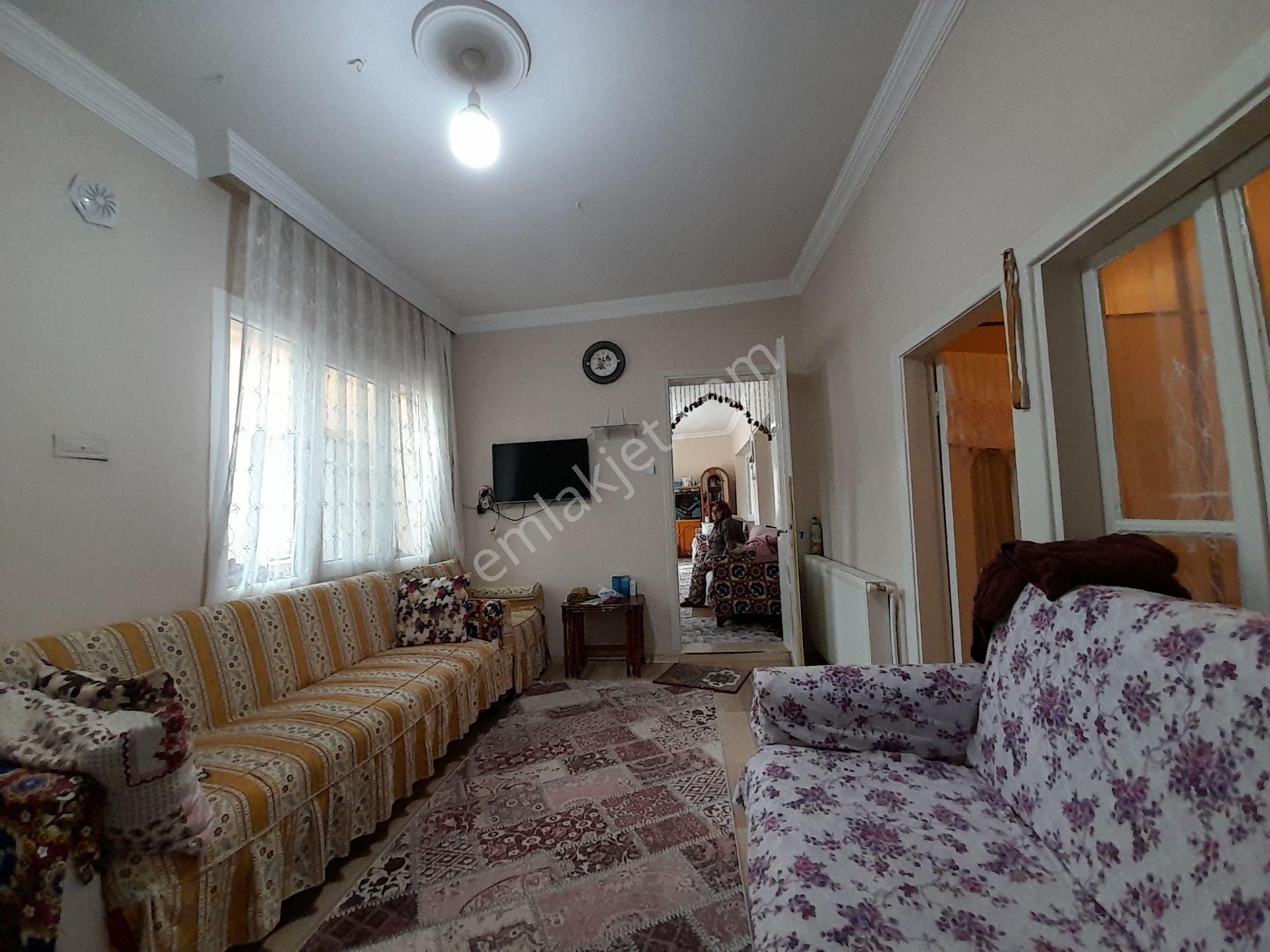 Bergama Talatpaşa Mh Net: 277 M2 (3+1)+(3+1) Kaloriferli 2 Katlı Bahçeli Müstakil Ev Satılıktır - Görsel 7