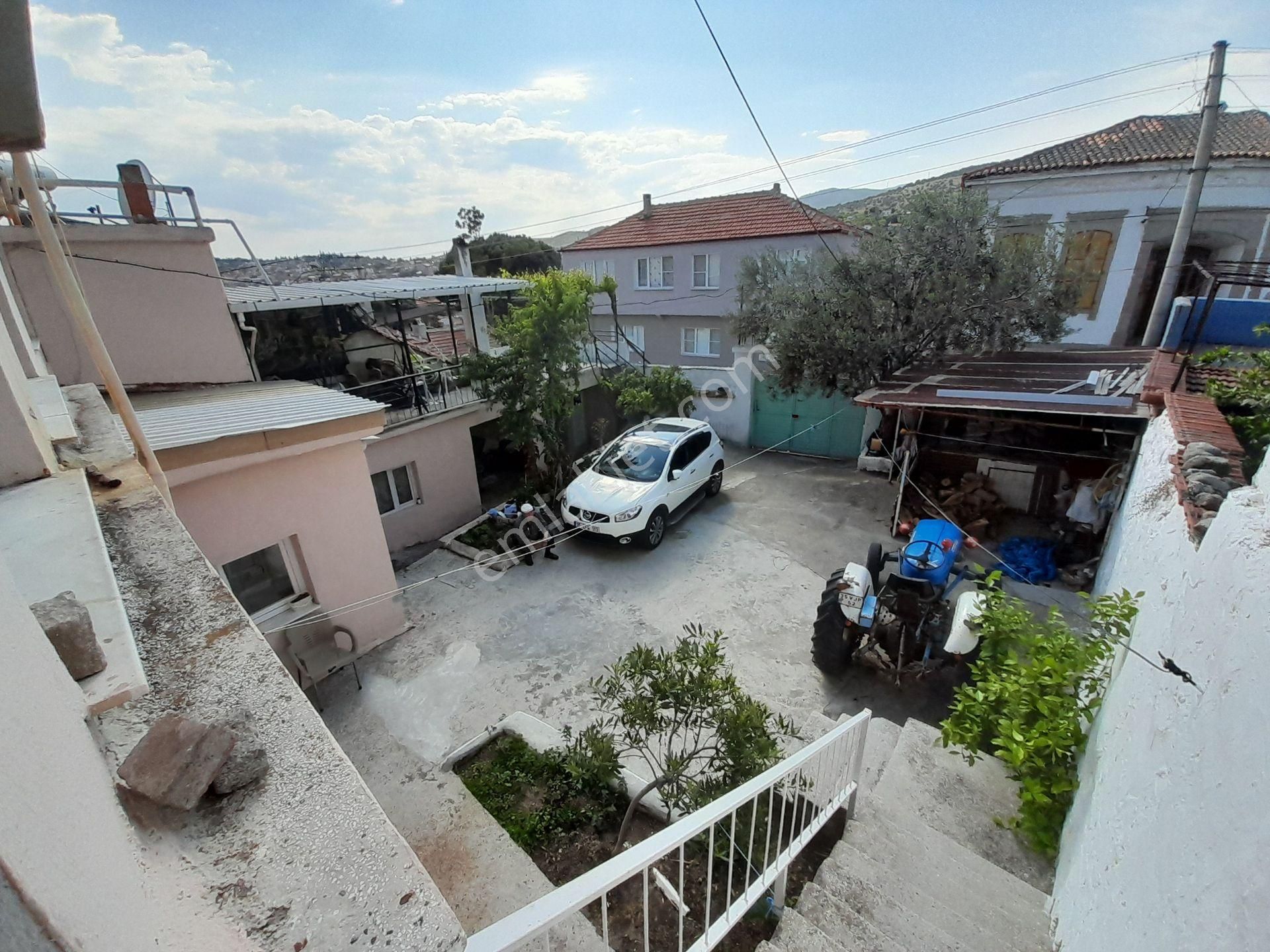 Bergama Talatpaşa Mh Net: 277 M2 (3+1)+(3+1) Kaloriferli 2 Katlı Bahçeli Müstakil Ev Satılıktır - Görsel 2