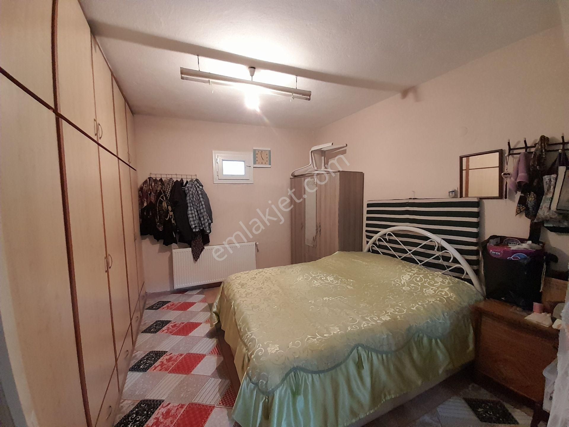 Bergama Talatpaşa Mh Net: 277 M2 (3+1)+(3+1) Kaloriferli 2 Katlı Bahçeli Müstakil Ev Satılıktır - Görsel 12