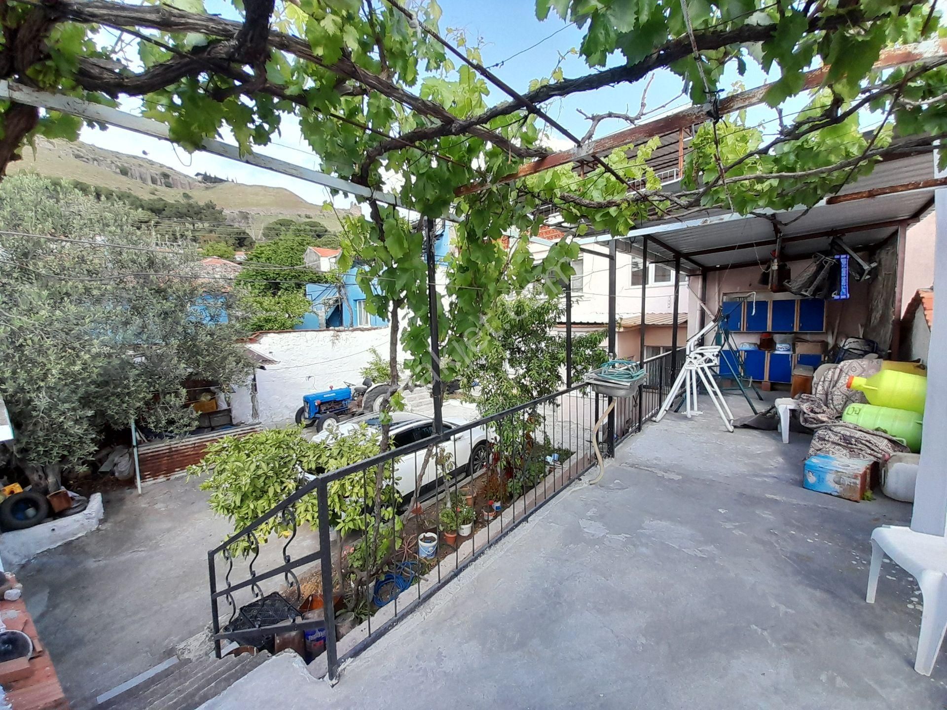 Bergama Talatpaşa Mh Net: 277 M2 (3+1)+(3+1) Kaloriferli 2 Katlı Bahçeli Müstakil Ev Satılıktır - Görsel 4