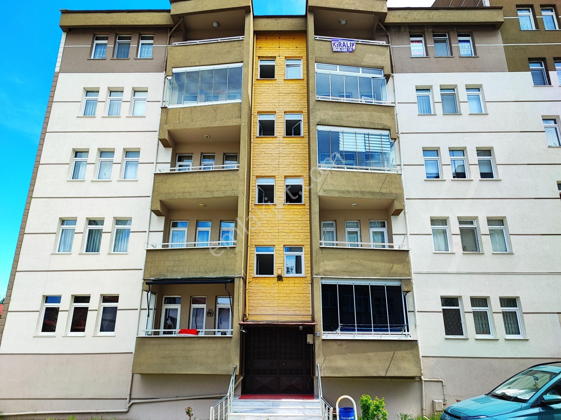 Kastamonu Emlak Gayrimenkul'den Olukbaşında Kiralık 3+1 Daire