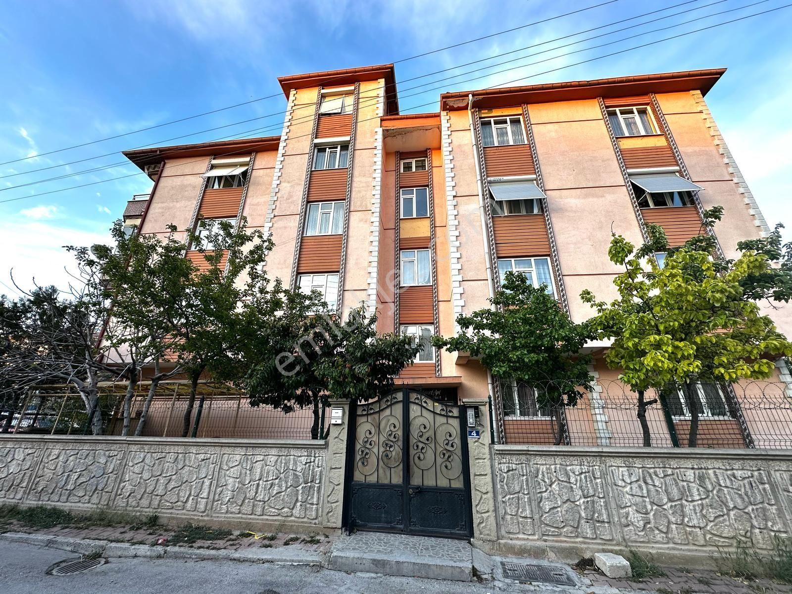 Sarıyakup Mah. Büyükkumköprü Cad. Yakını 3+1 Satılık Daire