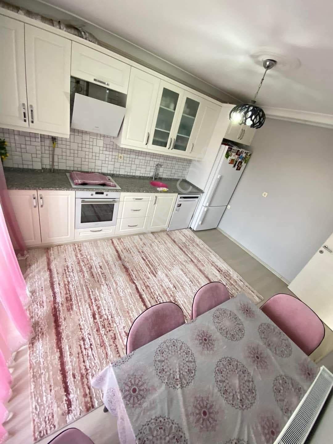 Turgutlu Eymen Emlak'tan Yiğitler Mh Satılık 3+1 Arakat Doğalgazlı Daire 🏡