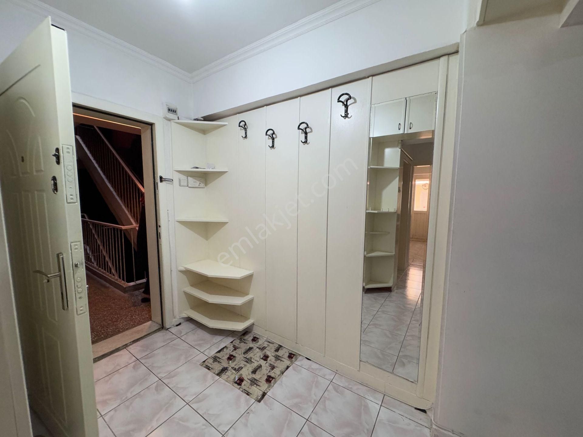 Danışment Göbek'de Yunus Emre Cad. Yakını 2,5+1 Eşyalı Kiralık