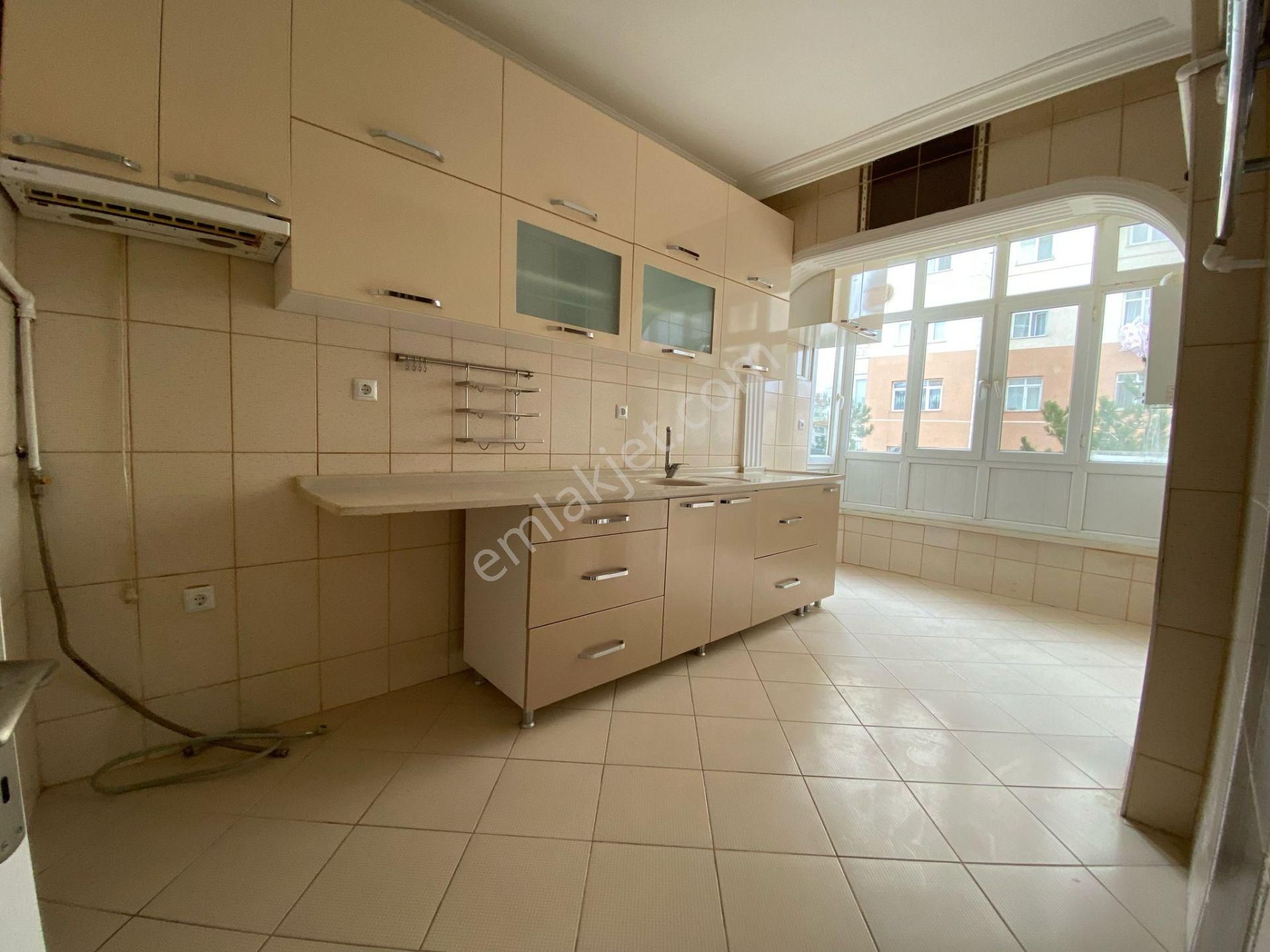 Nasip Emlak Satılık 3+1 Otobüs Sondurağı Yakını Asansörlü Daire