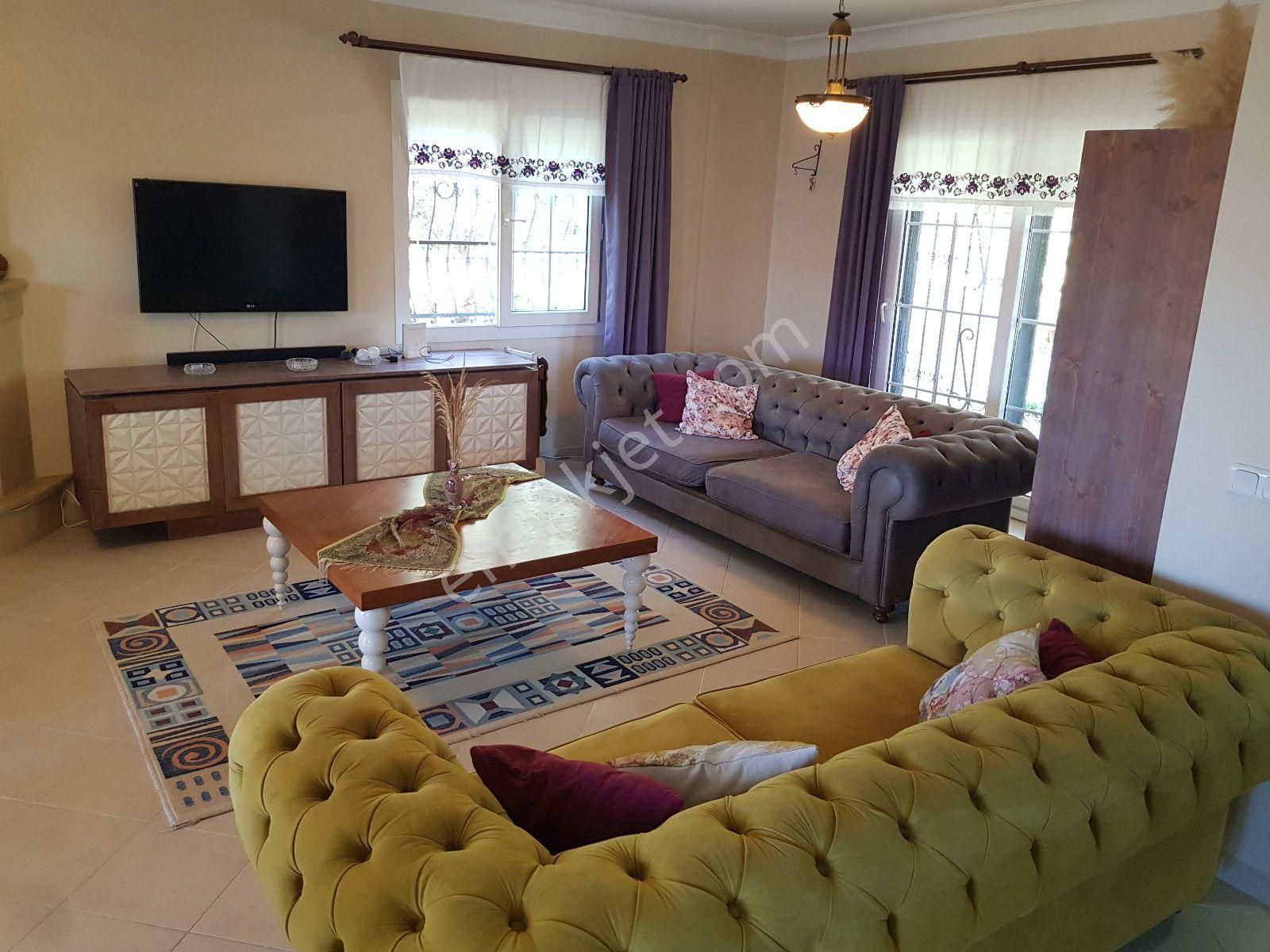 Eşyalı Havuzlu Bahçeli Villa