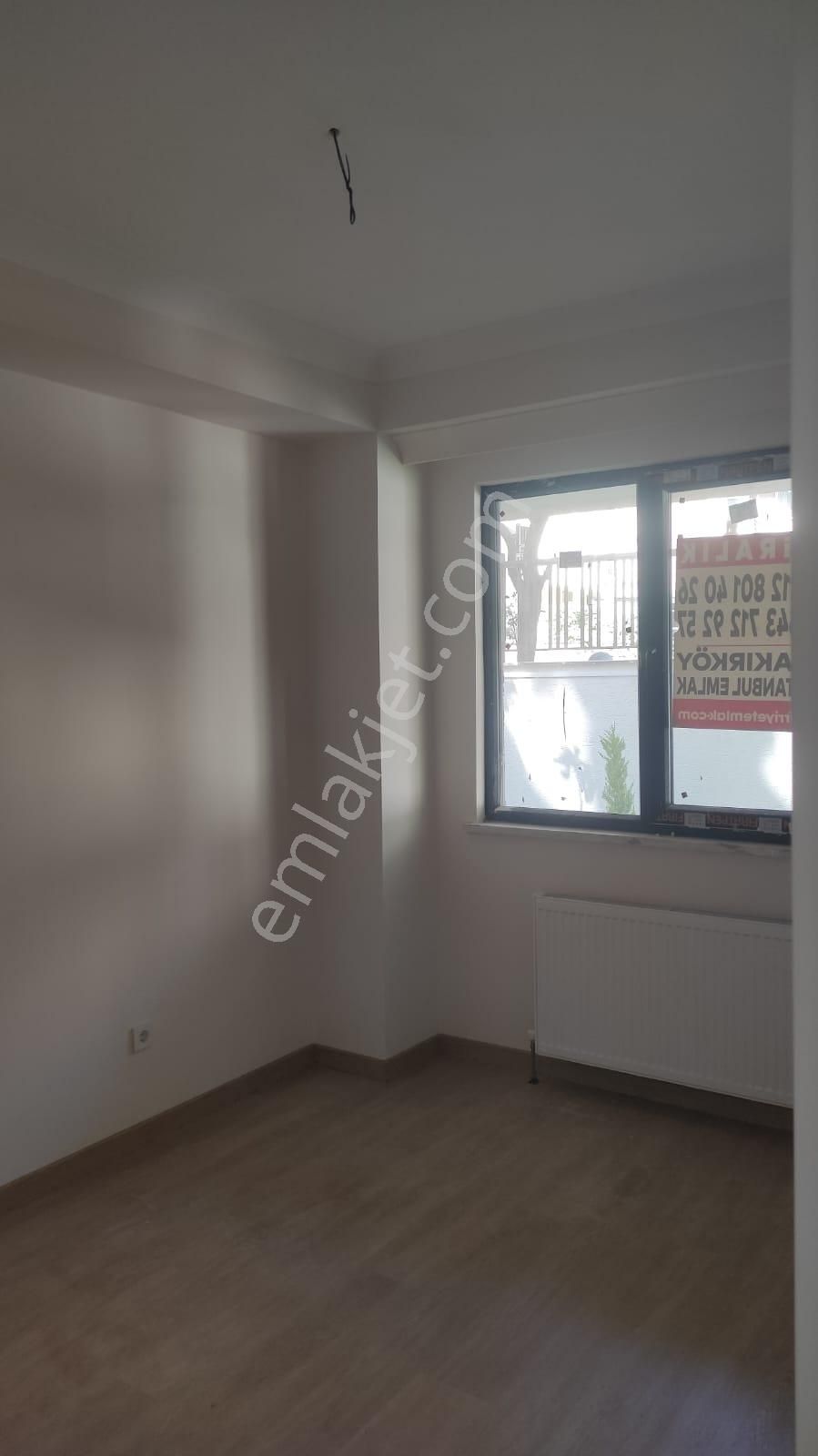 Bakırköy Z.baba Da Yücetarla Caddesinde İş Yerine Düzgiriş 1+1 Sıfır