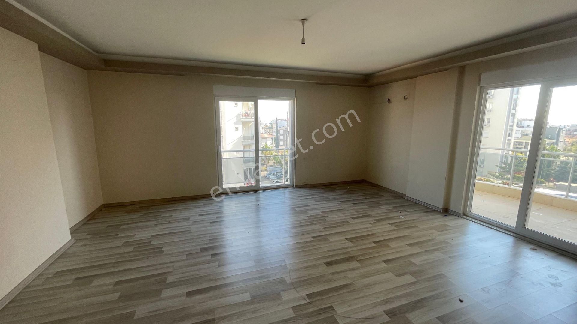 Site İçi Güvenlikli, Kapalı Otoparklı, Yüzme Havuzlu Daire - Görsel 3