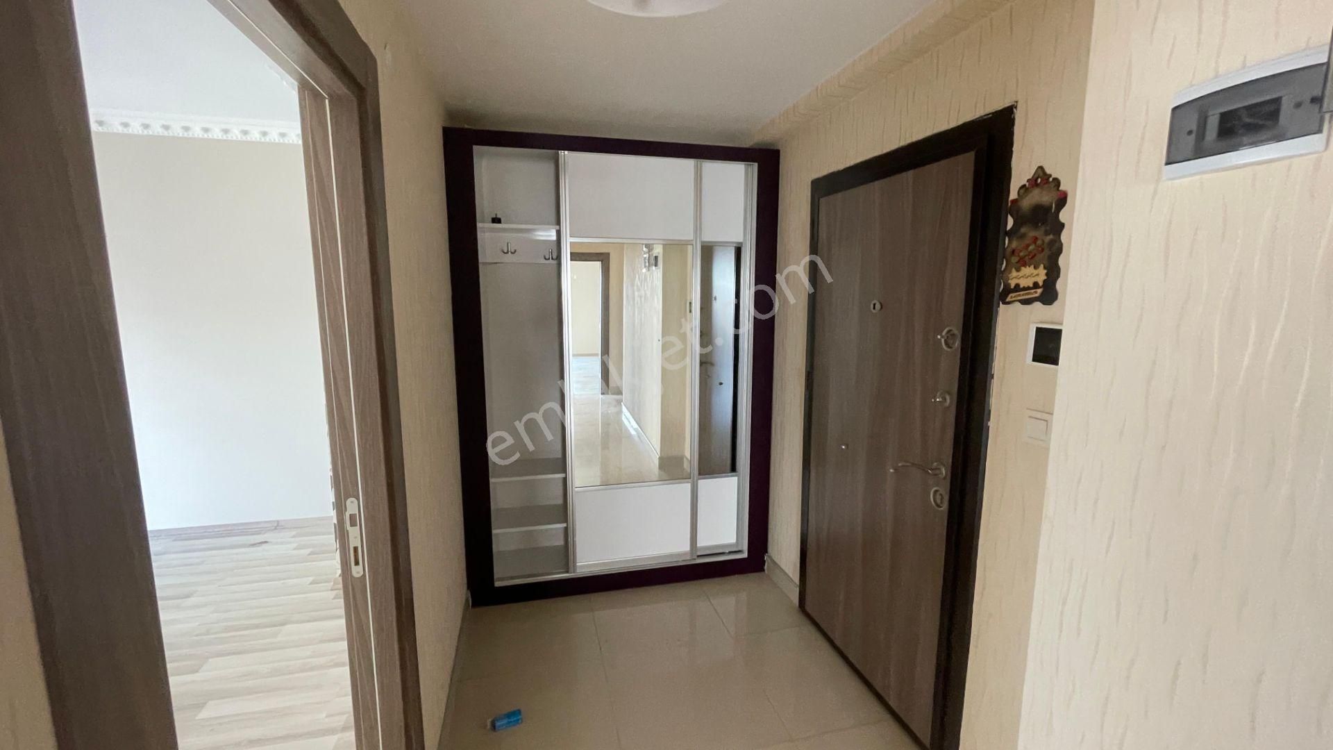 Site İçi Güvenlikli, Kapalı Otoparklı, Yüzme Havuzlu Daire - Görsel 8