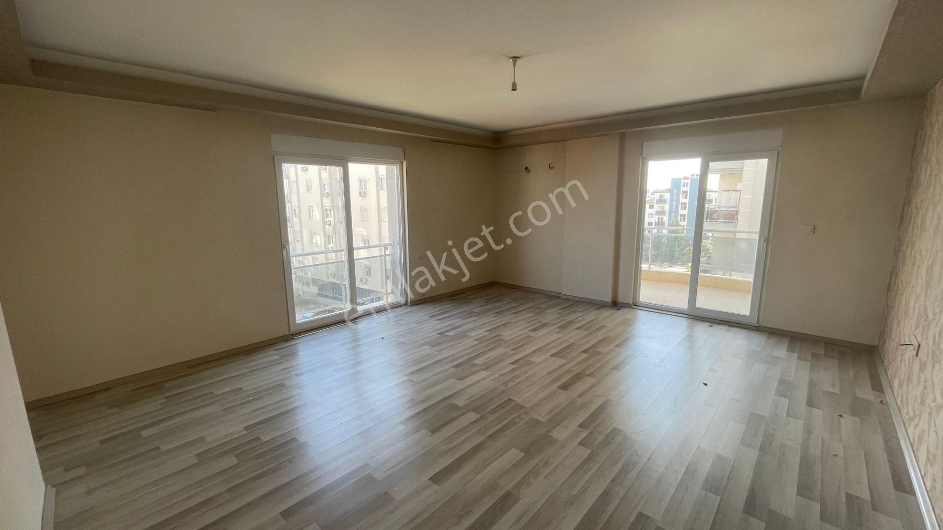 Site İçi Güvenlikli, Kapalı Otoparklı, Yüzme Havuzlu Daire - Görsel 4