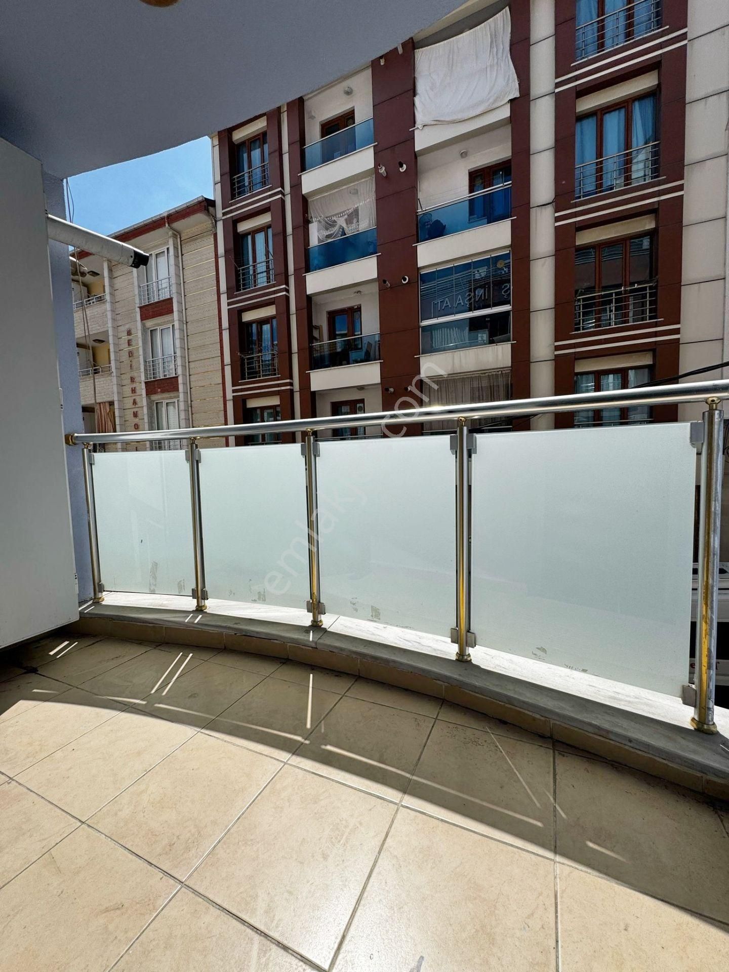 Metrobüse Marmara Park Avm Ye Çık Yakın 2+1 130m2 Satılık Daire - Görsel 13