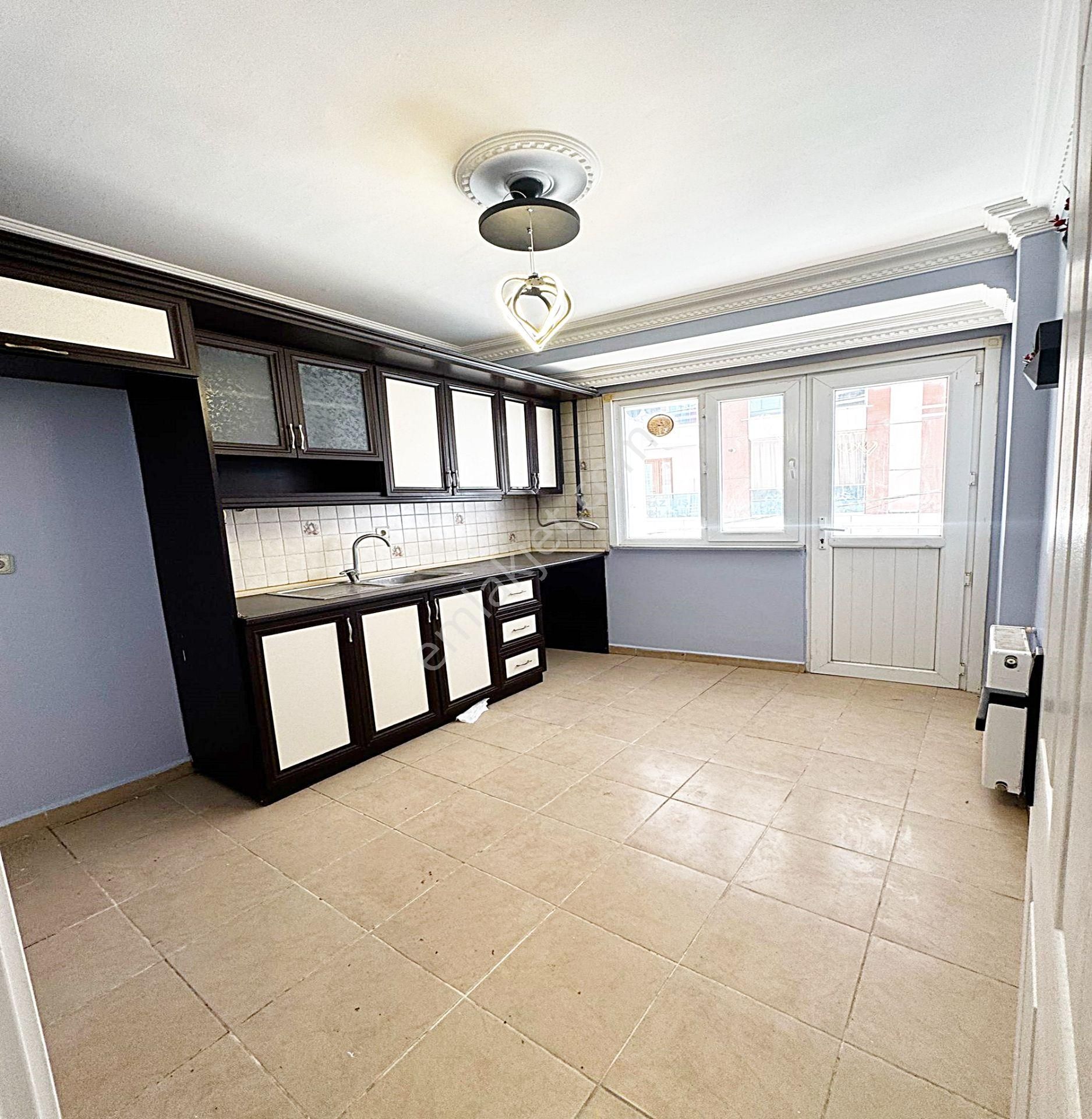 Metrobüse Marmara Park Avm Ye Çık Yakın 2+1 130m2 Satılık Daire - Görsel 19