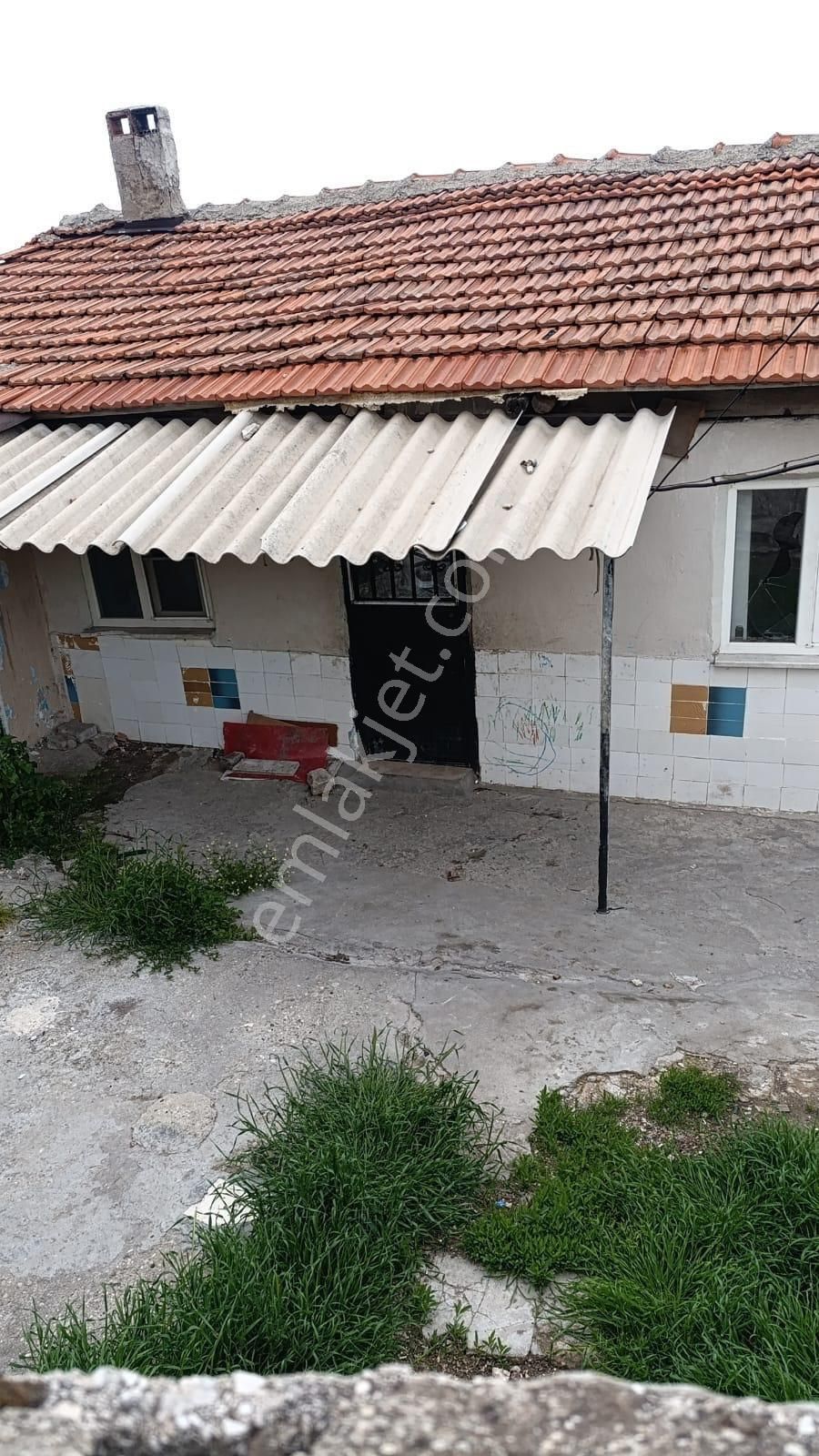 Manisa Kirkagac Merkez 292 M2 Tek Tapu Arsa İcinde Mustakil Ev
