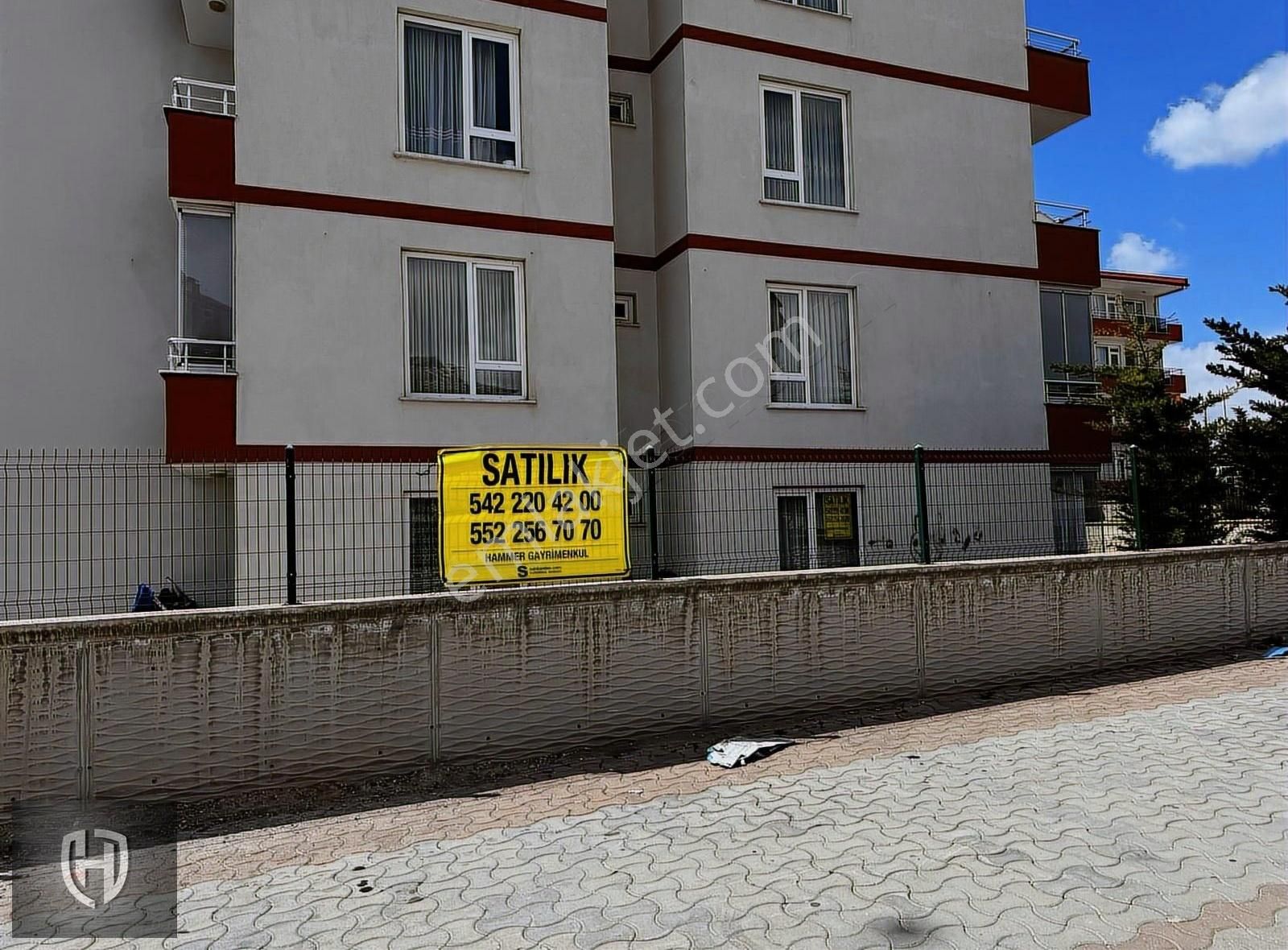 Novada Arkası Girişkat 3+1 Satılık Daire