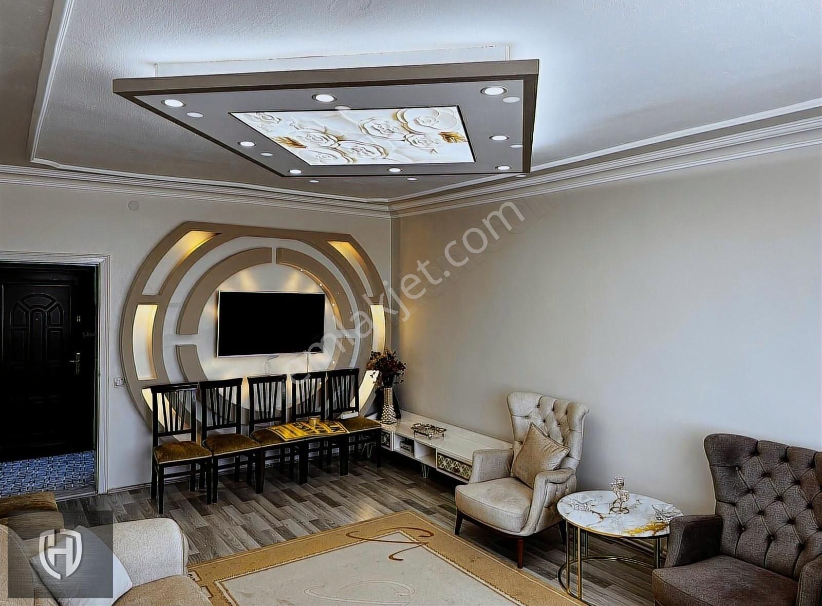 Aydınlık Çarşamba Pazarı Karşısı 3+1 Bakımlı Satılık Daire