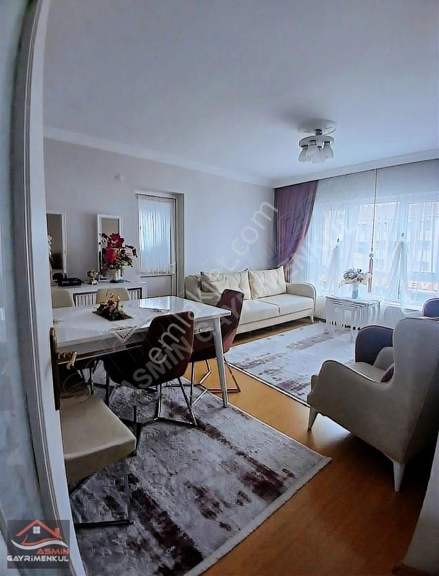 Asmin,den 3+1 Ana Cadde Üzerinde Satılık Daire