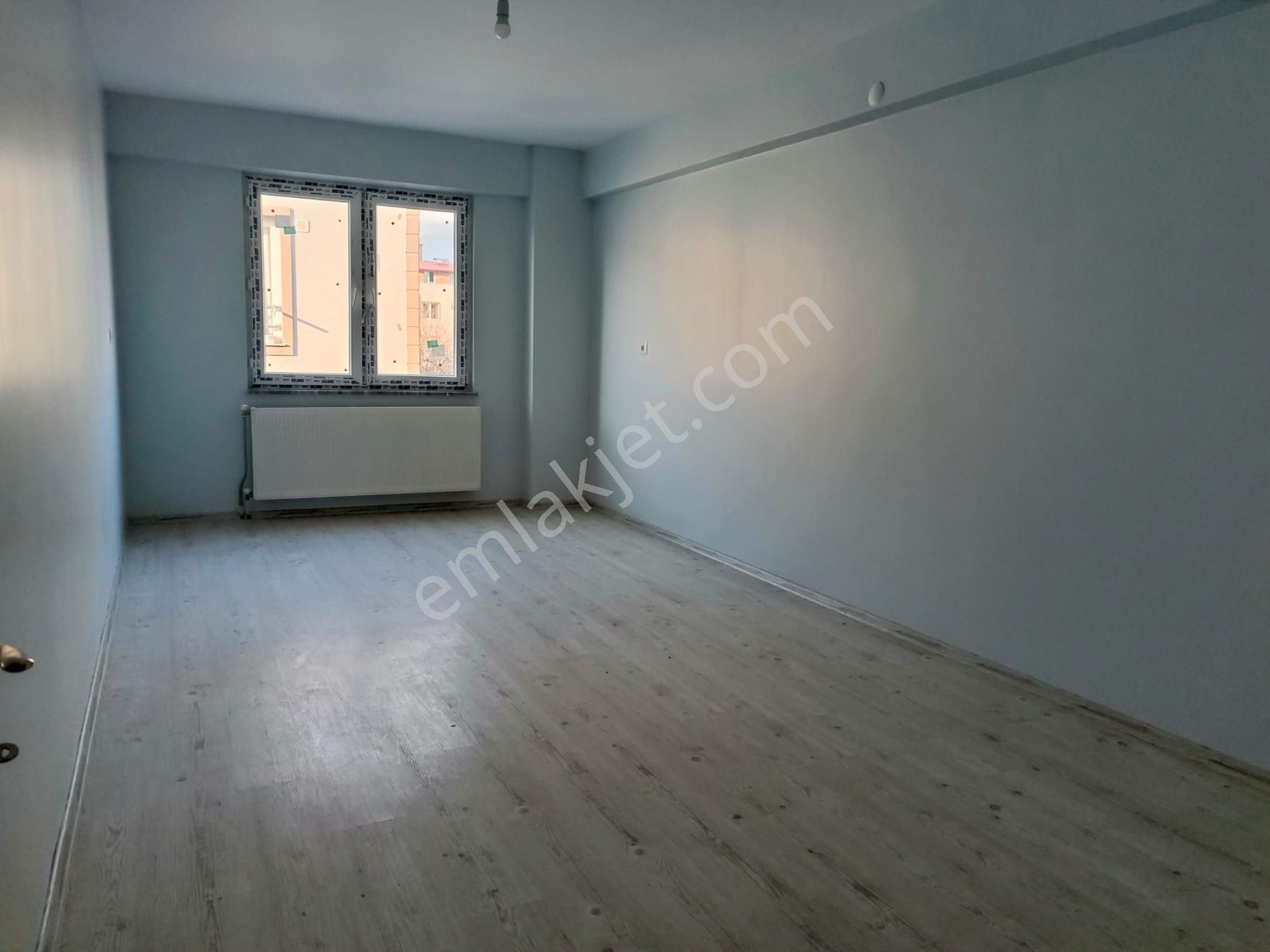 Uşak Ünalan Mahallesinde 90 M2 4. Kat Satılık Sıfır Daire - Görsel 3