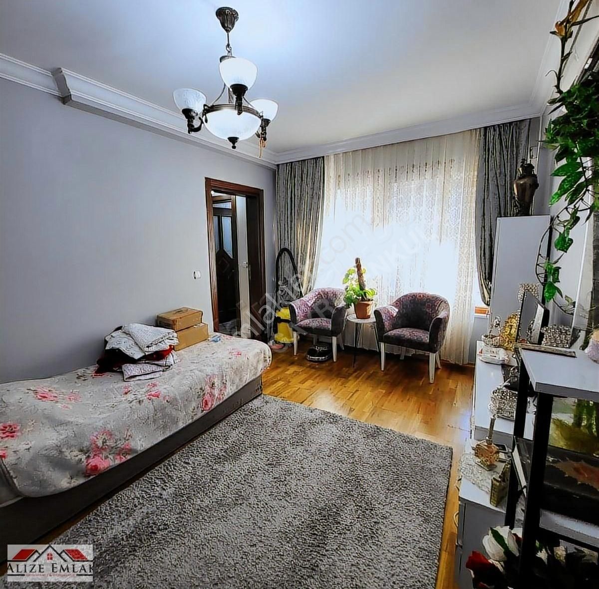 Alizeden Halkalı Atakent Soyakta İdialı Villa Açıklamayı Okuyun - Görsel 44