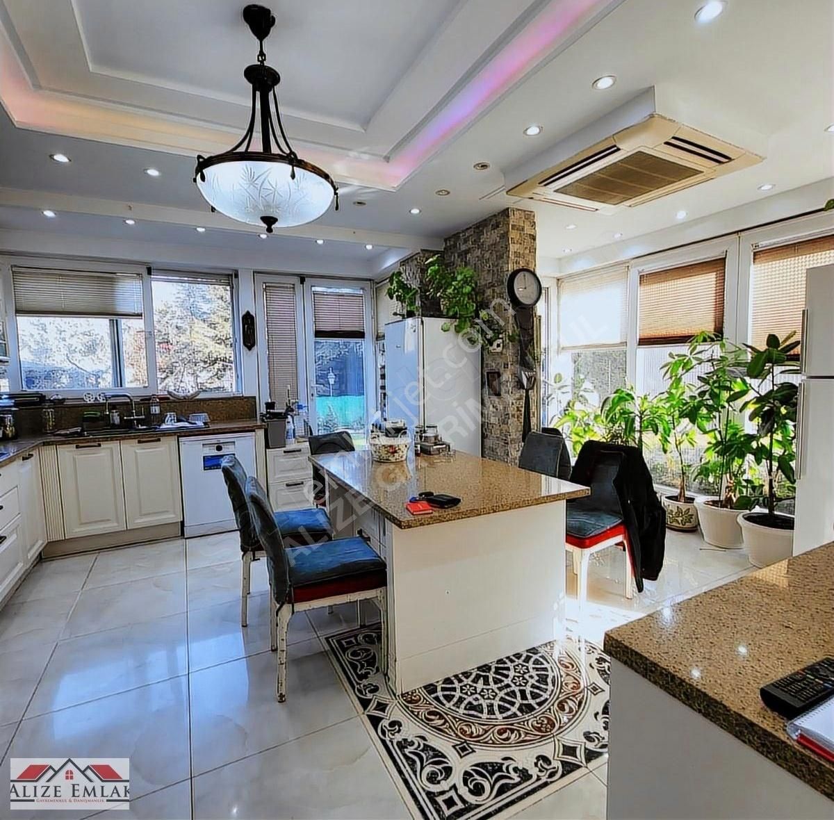 Alizeden Halkalı Atakent Soyakta İdialı Villa Açıklamayı Okuyun - Görsel 5