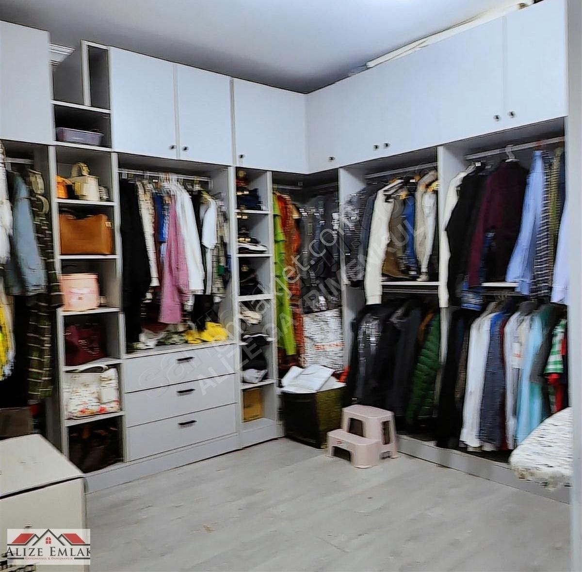 Alizeden Halkalı Atakent Soyakta İdialı Villa Açıklamayı Okuyun - Görsel 27