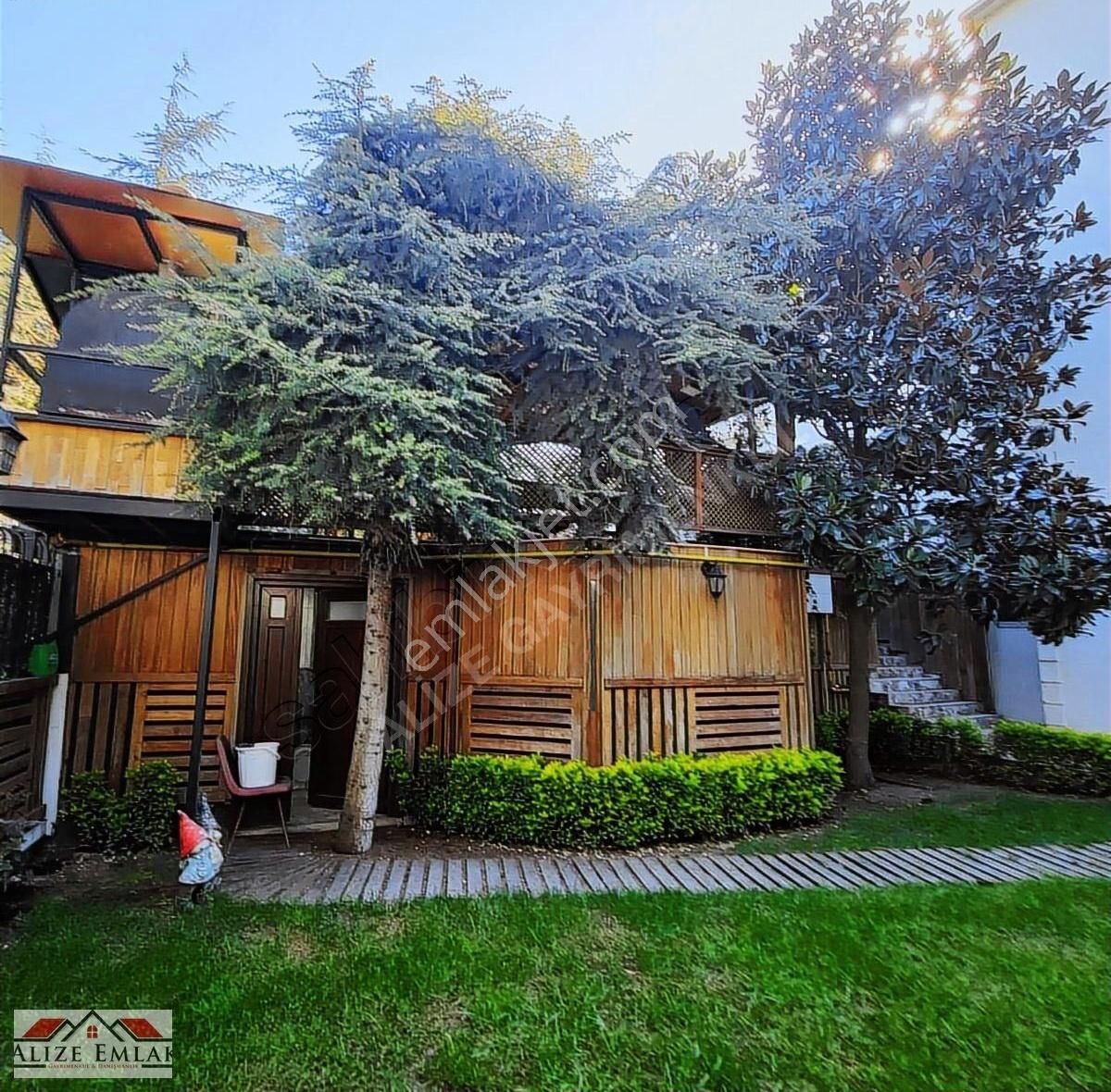 Alizeden Halkalı Atakent Soyakta İdialı Villa Açıklamayı Okuyun - Görsel 38